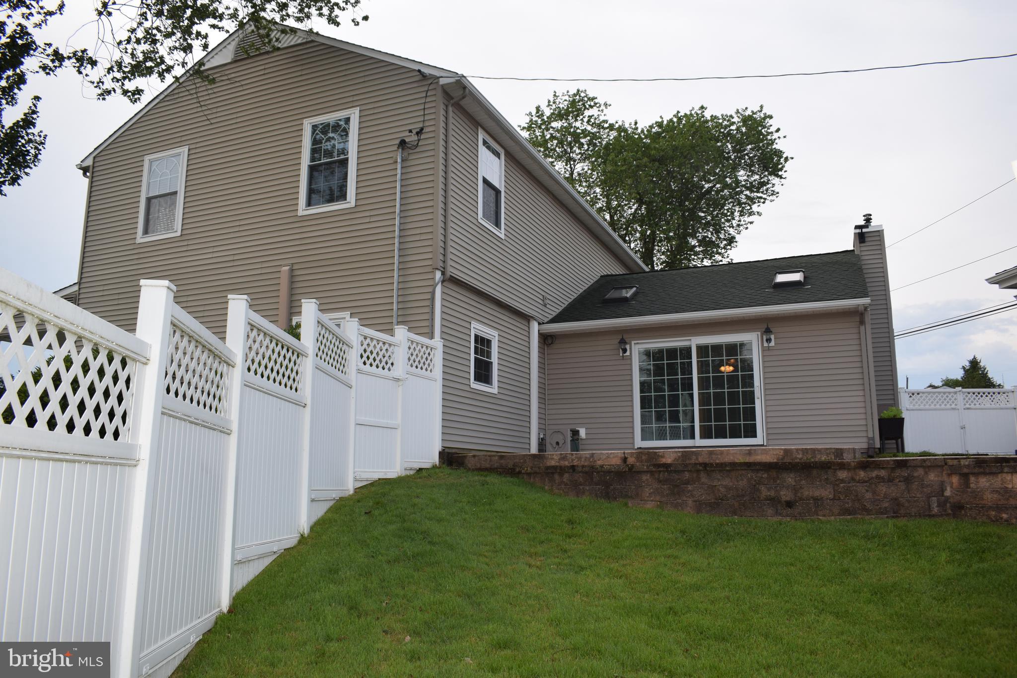 FAIRLESS HILLS - Residential