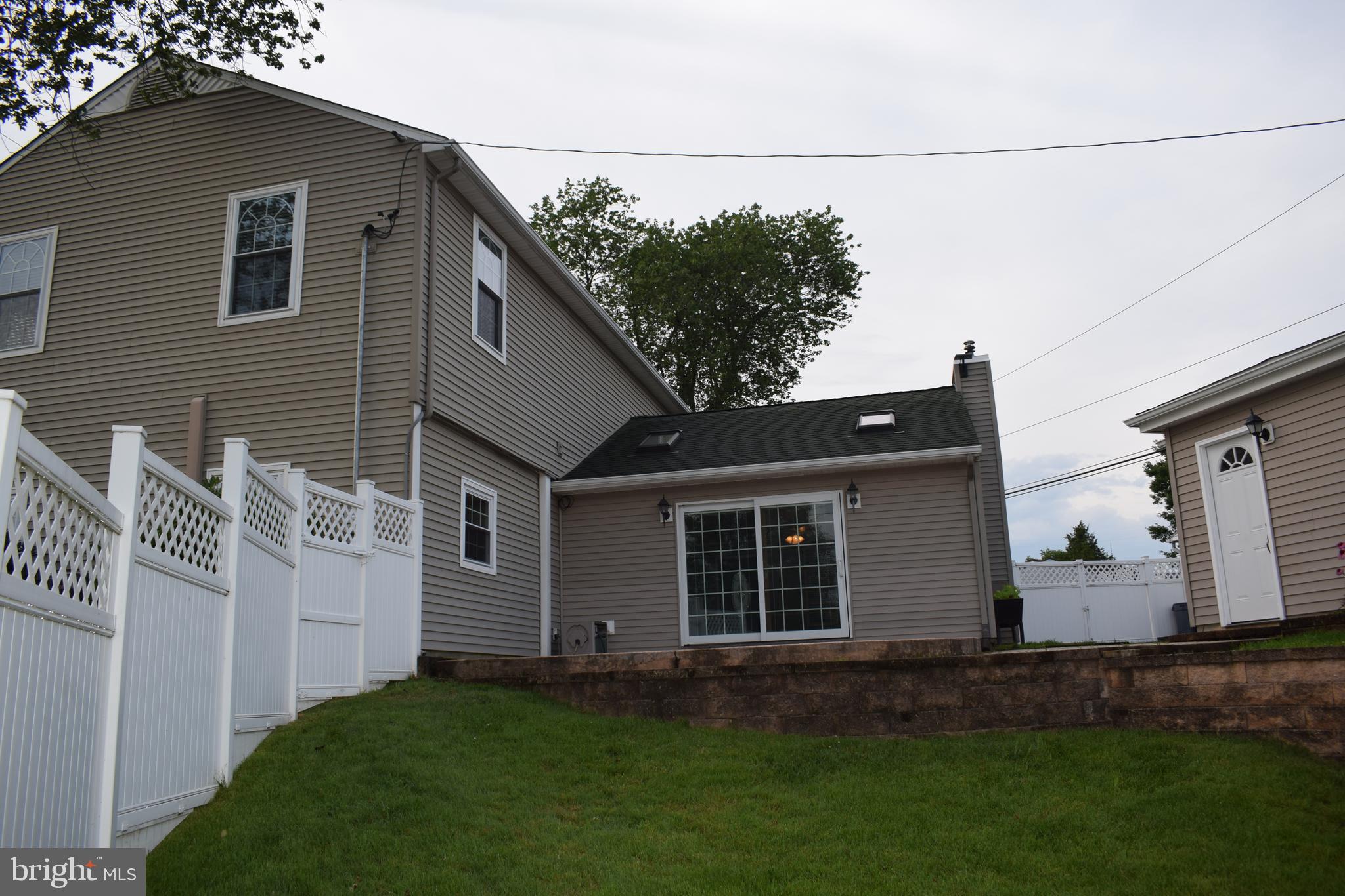 FAIRLESS HILLS - Residential