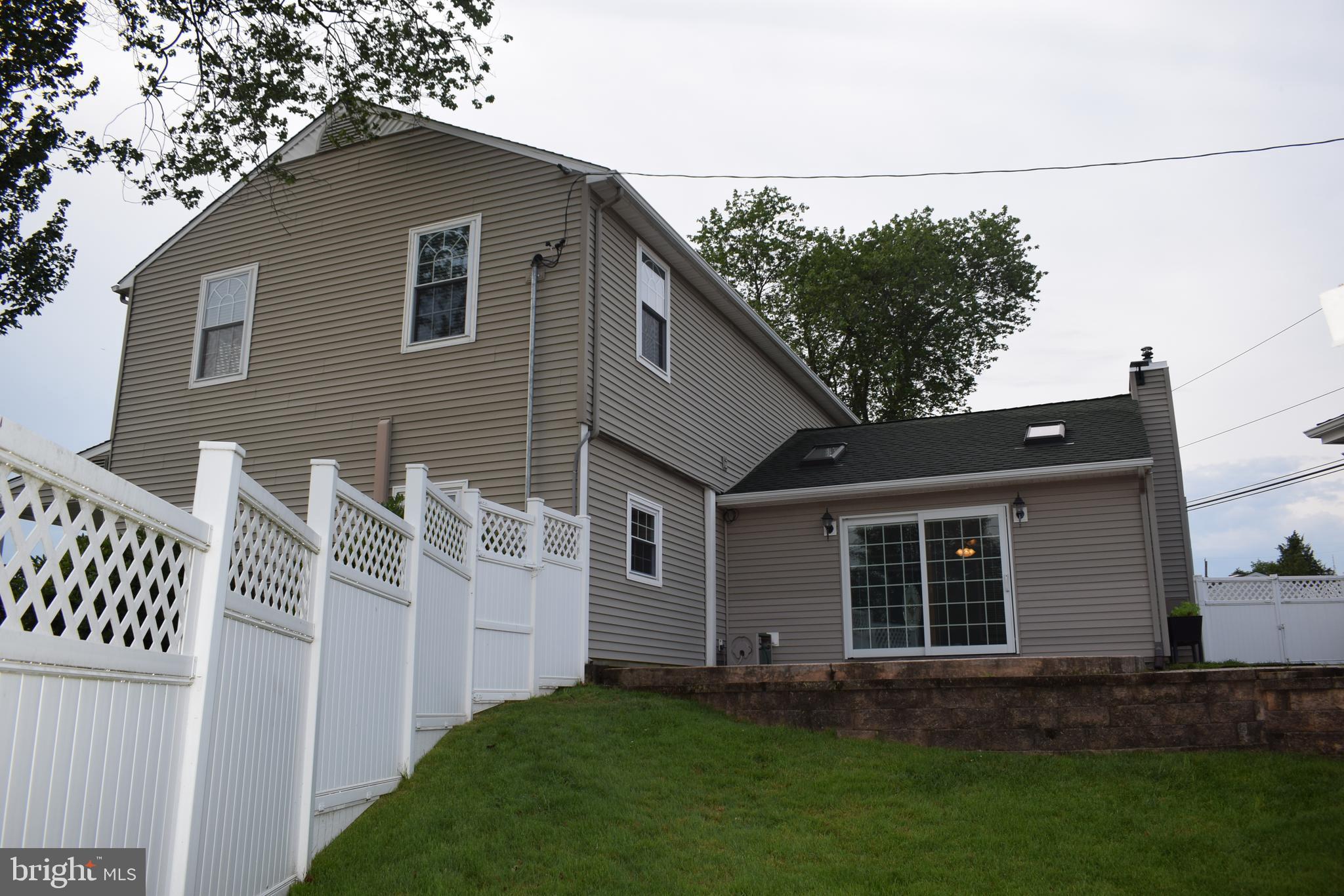 FAIRLESS HILLS - Residential