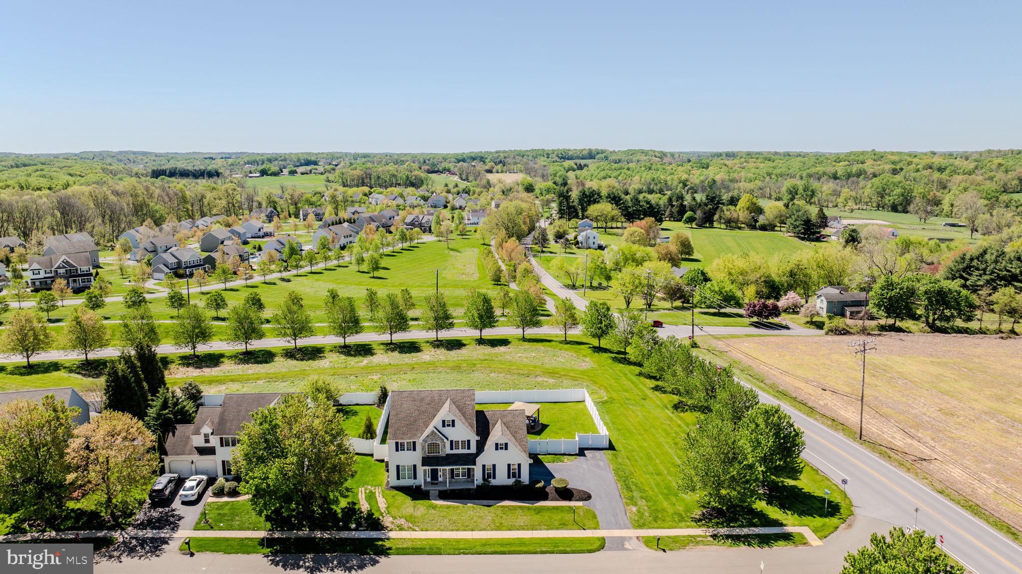 LAMBORN HUNT - Residential