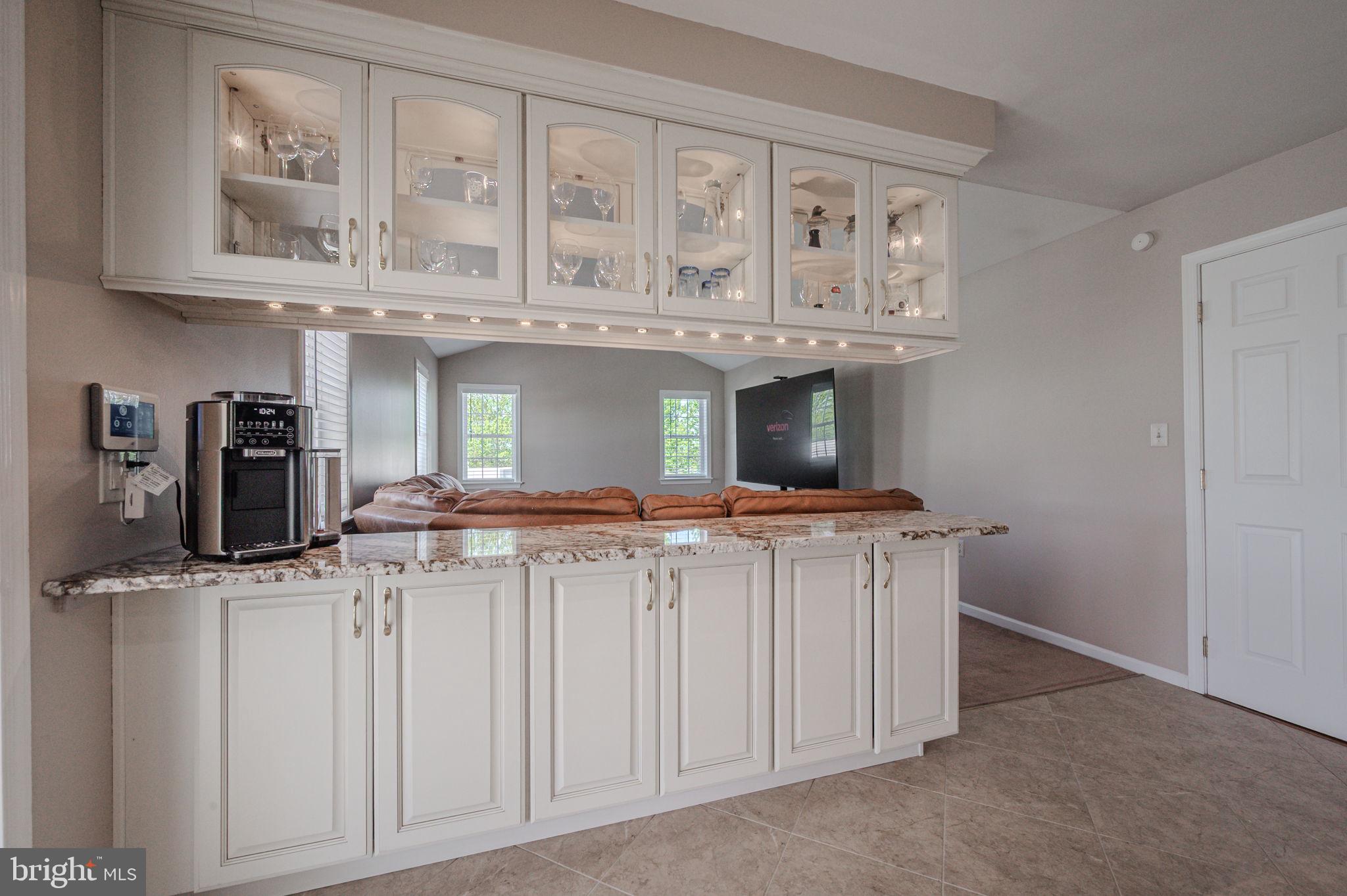 LAMBORN HUNT - Residential