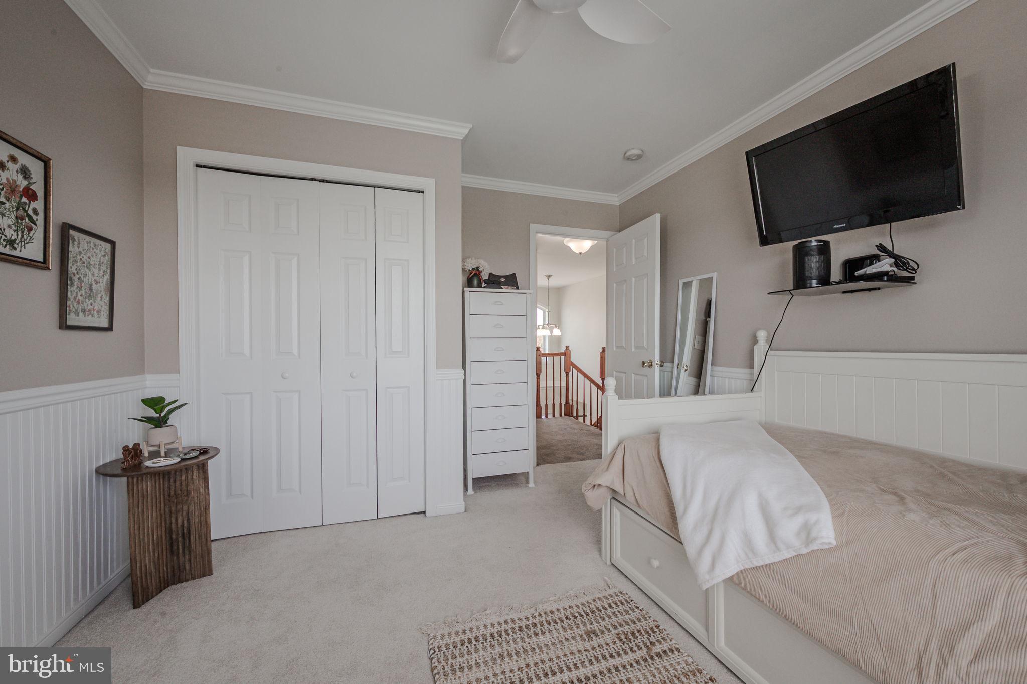 LAMBORN HUNT - Residential