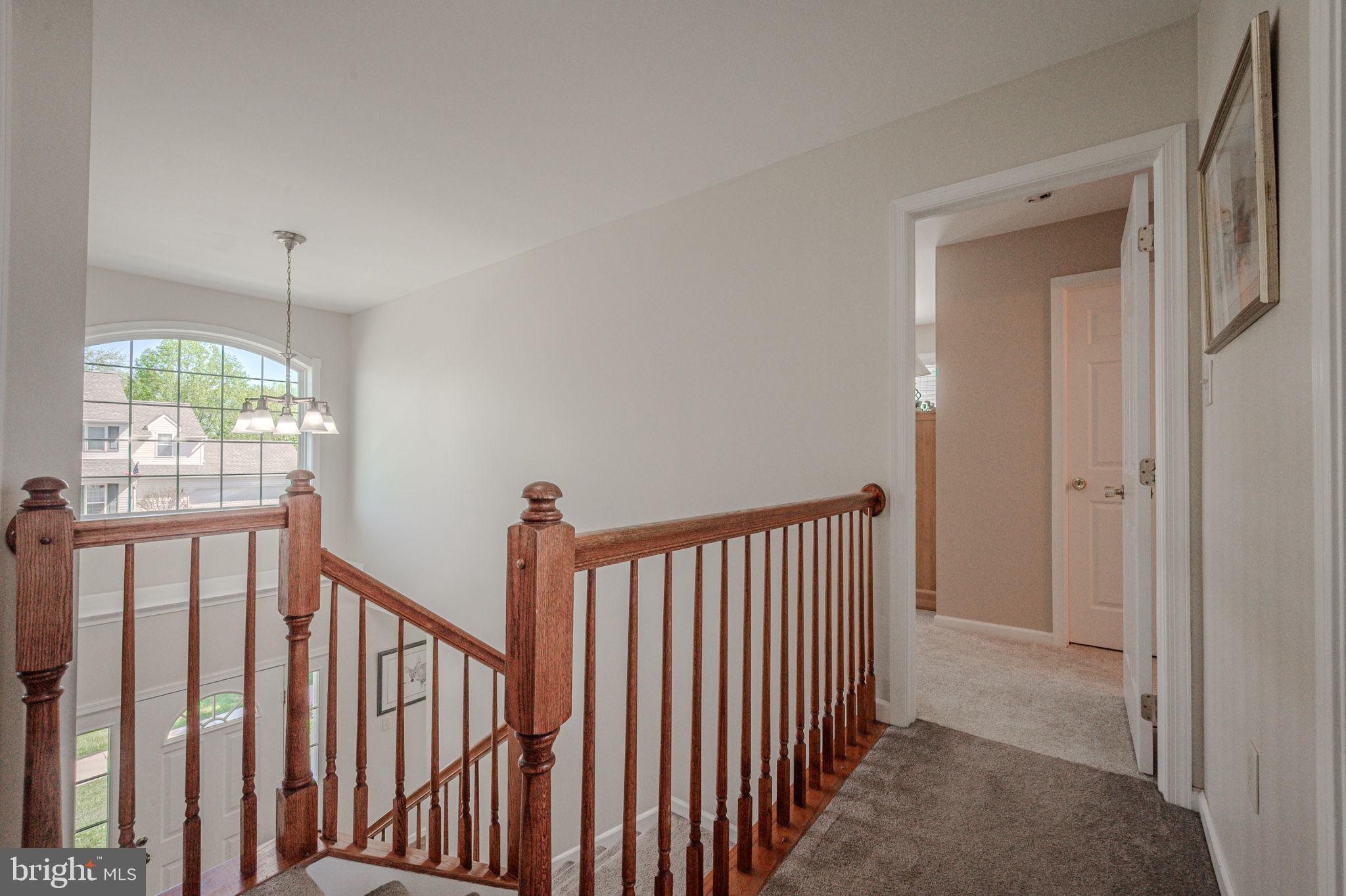 LAMBORN HUNT - Residential