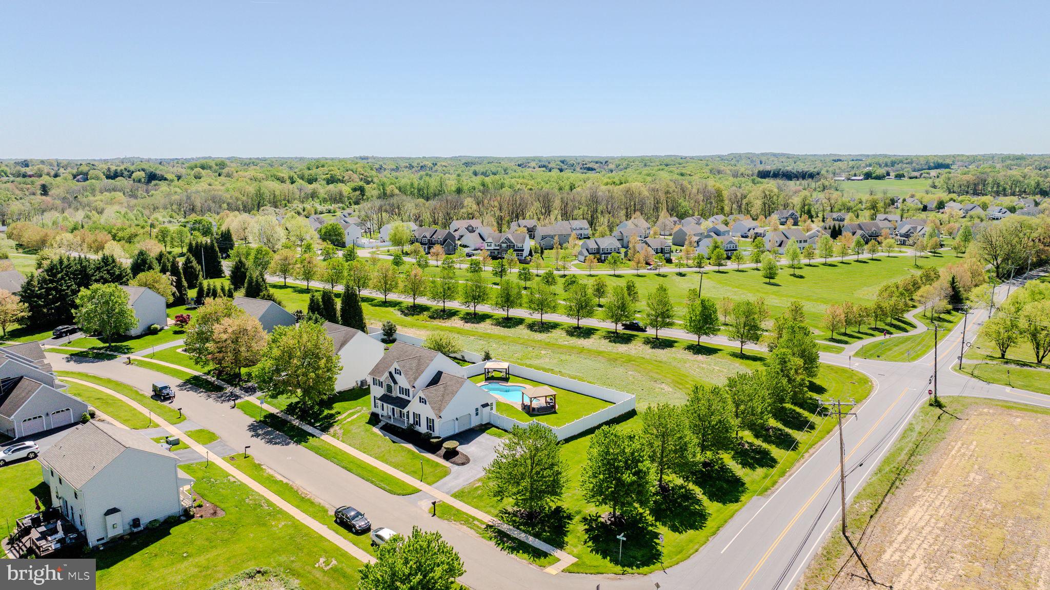 LAMBORN HUNT - Residential