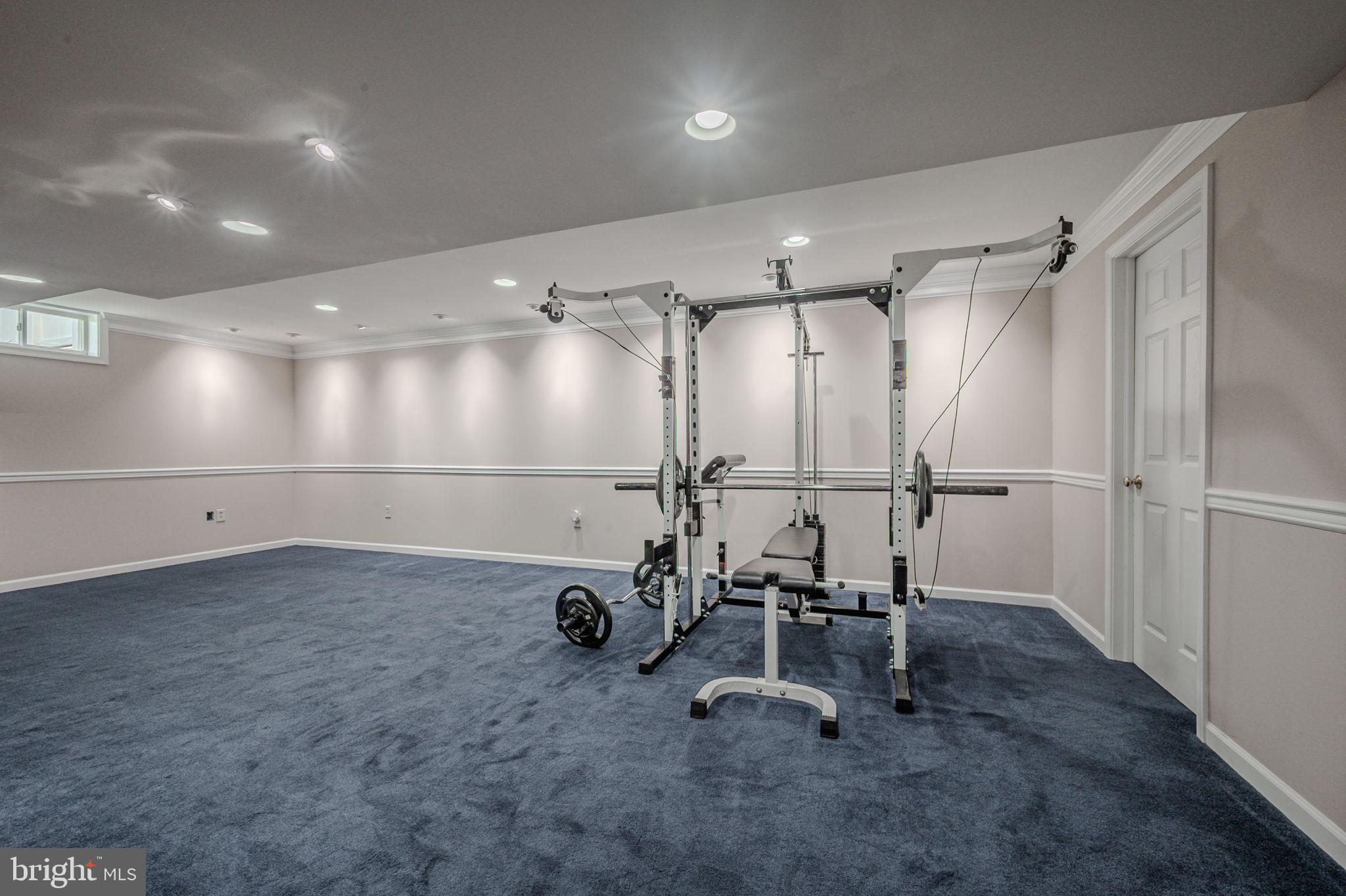 LAMBORN HUNT - Residential