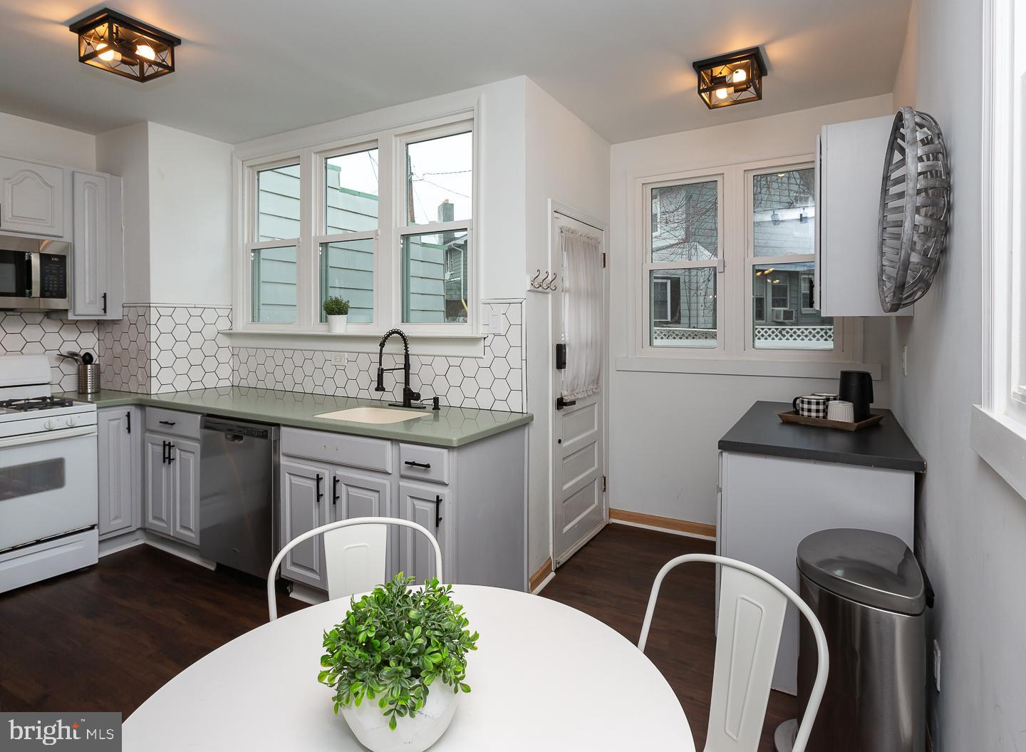 MANOA - Residential