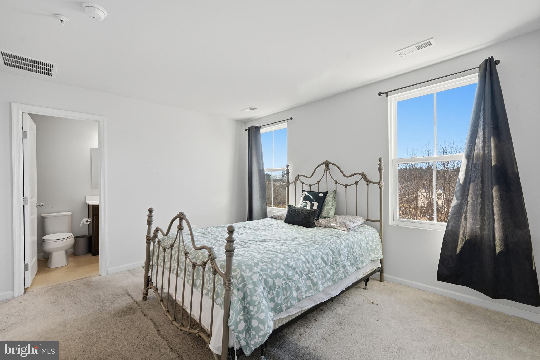 WILLOW GATE - Residential