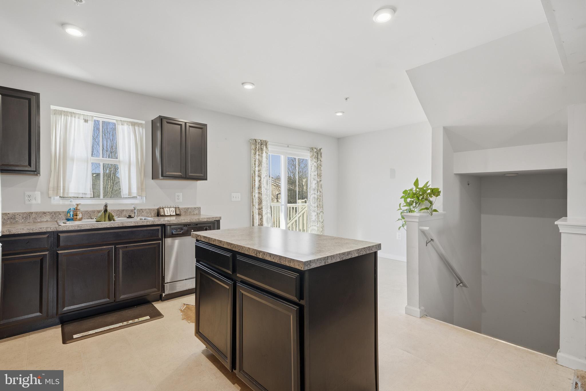 WILLOW GATE - Residential