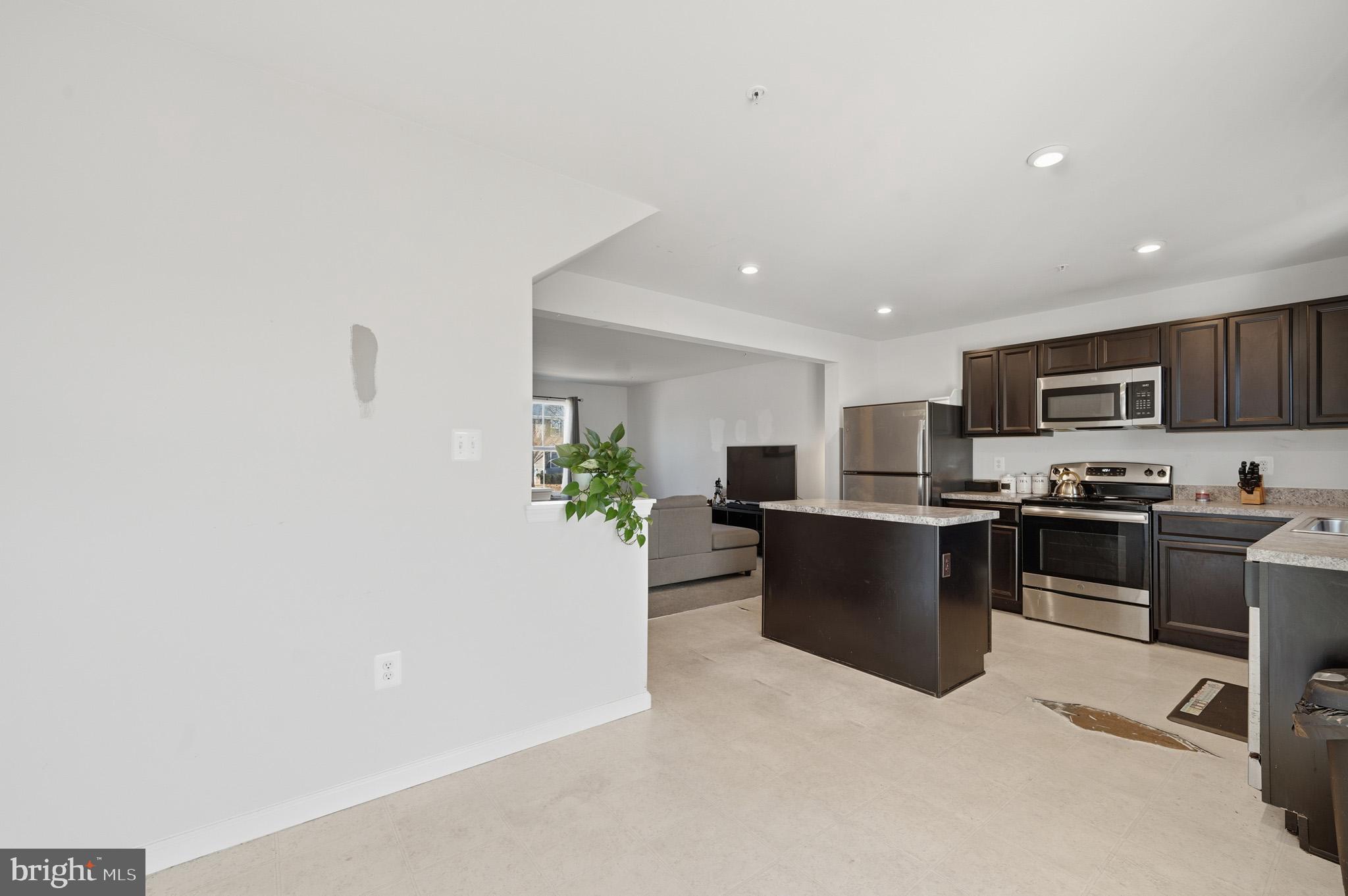 WILLOW GATE - Residential