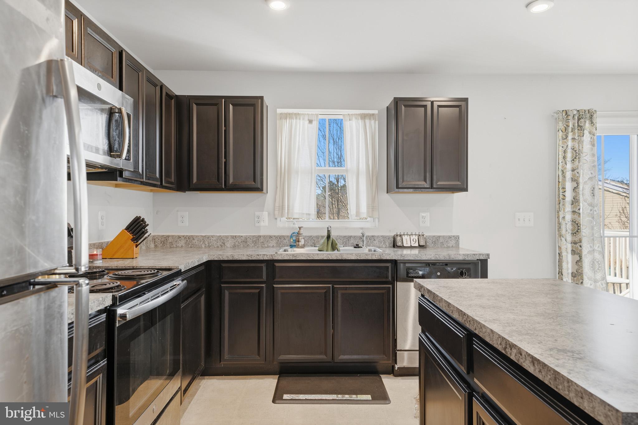 WILLOW GATE - Residential