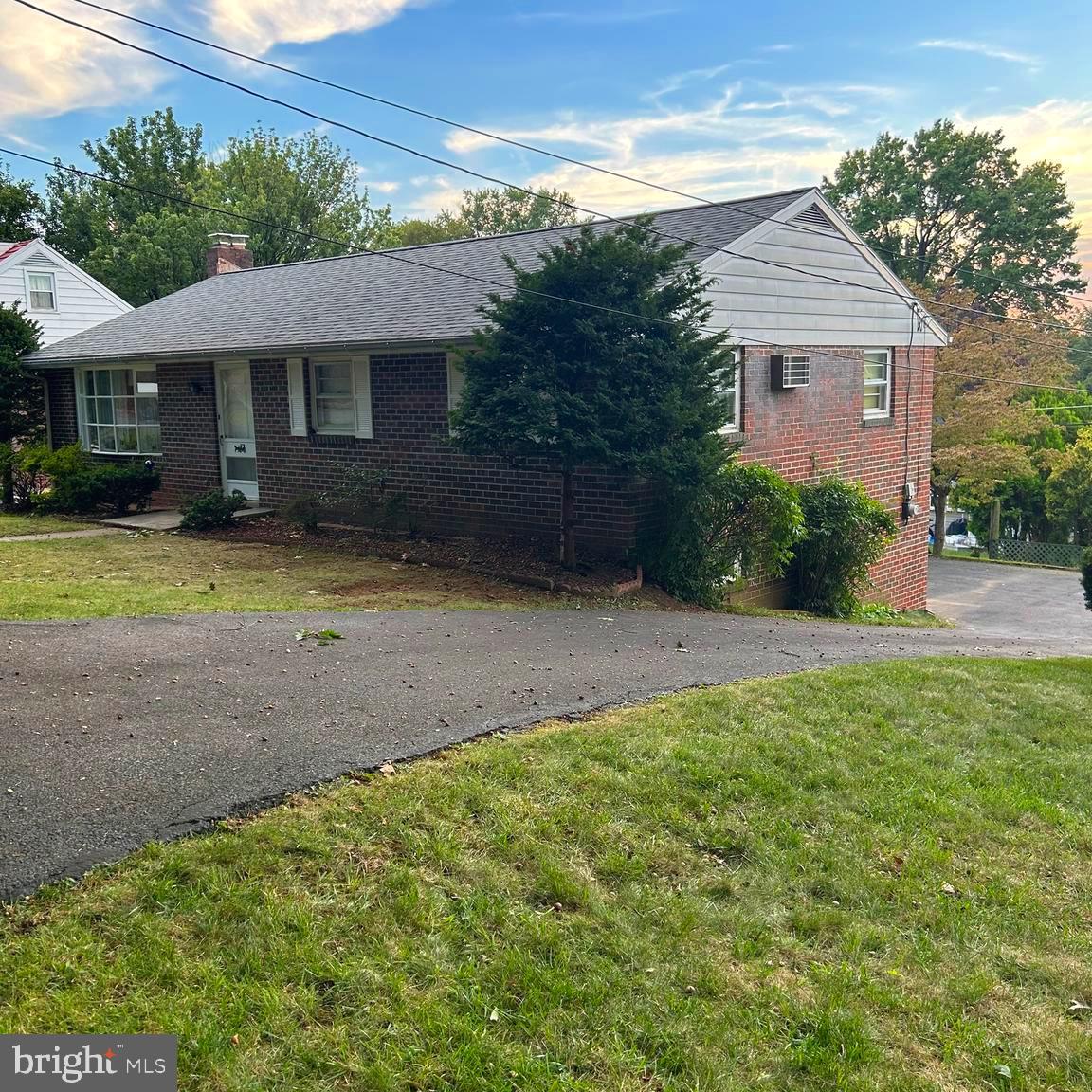 MUHLENBERG PARK - Residential