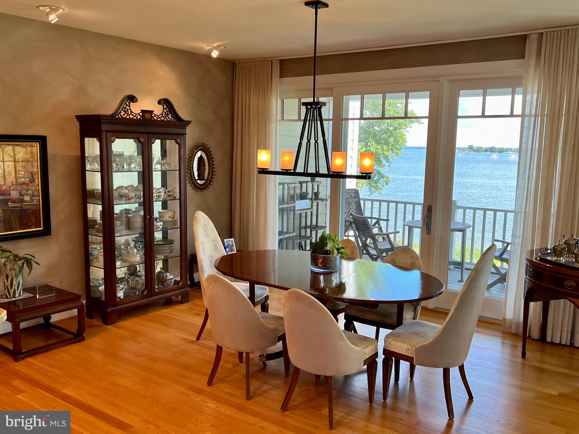 NARROWS POINTE - Residential