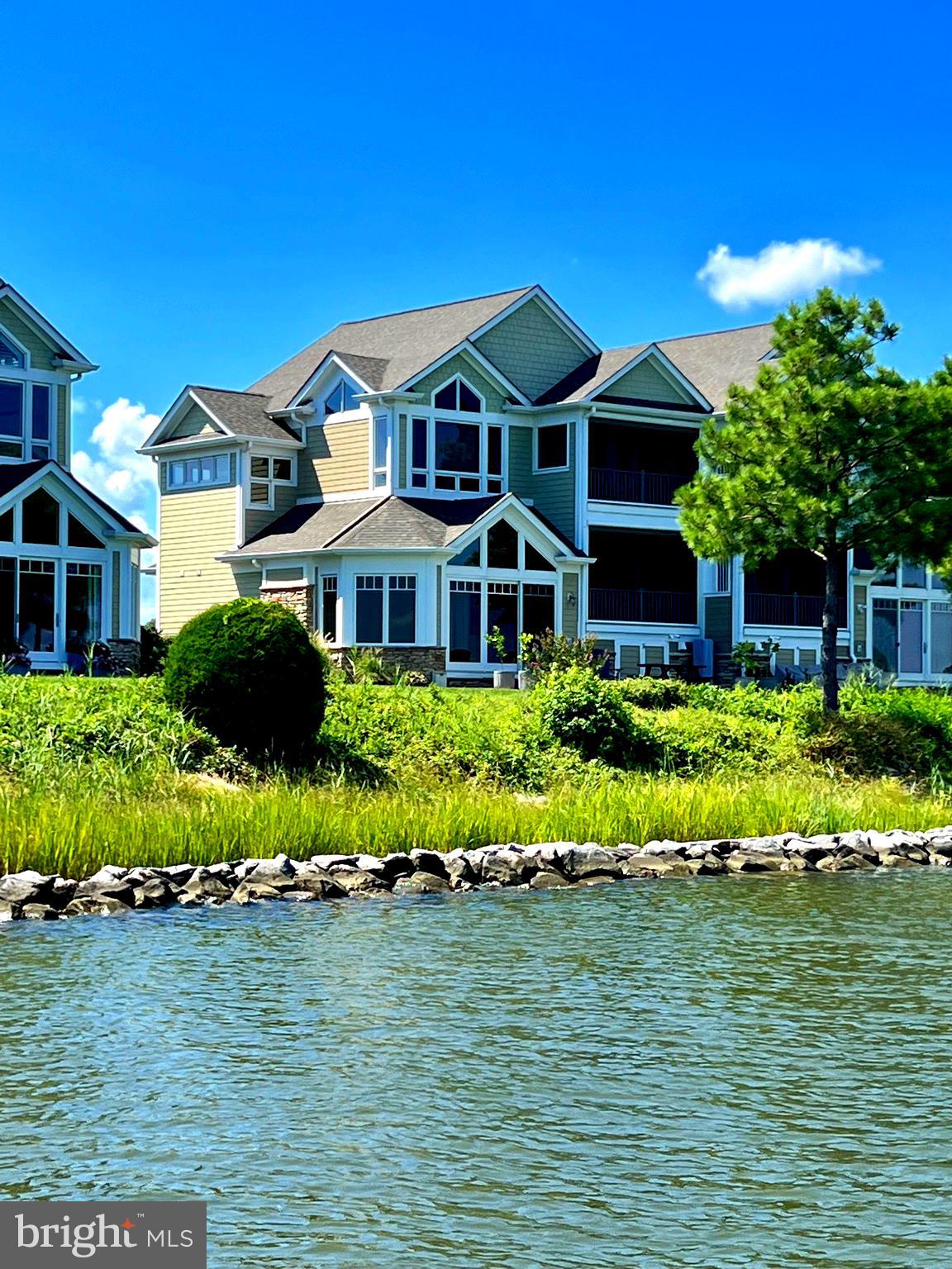 NARROWS POINTE - Residential