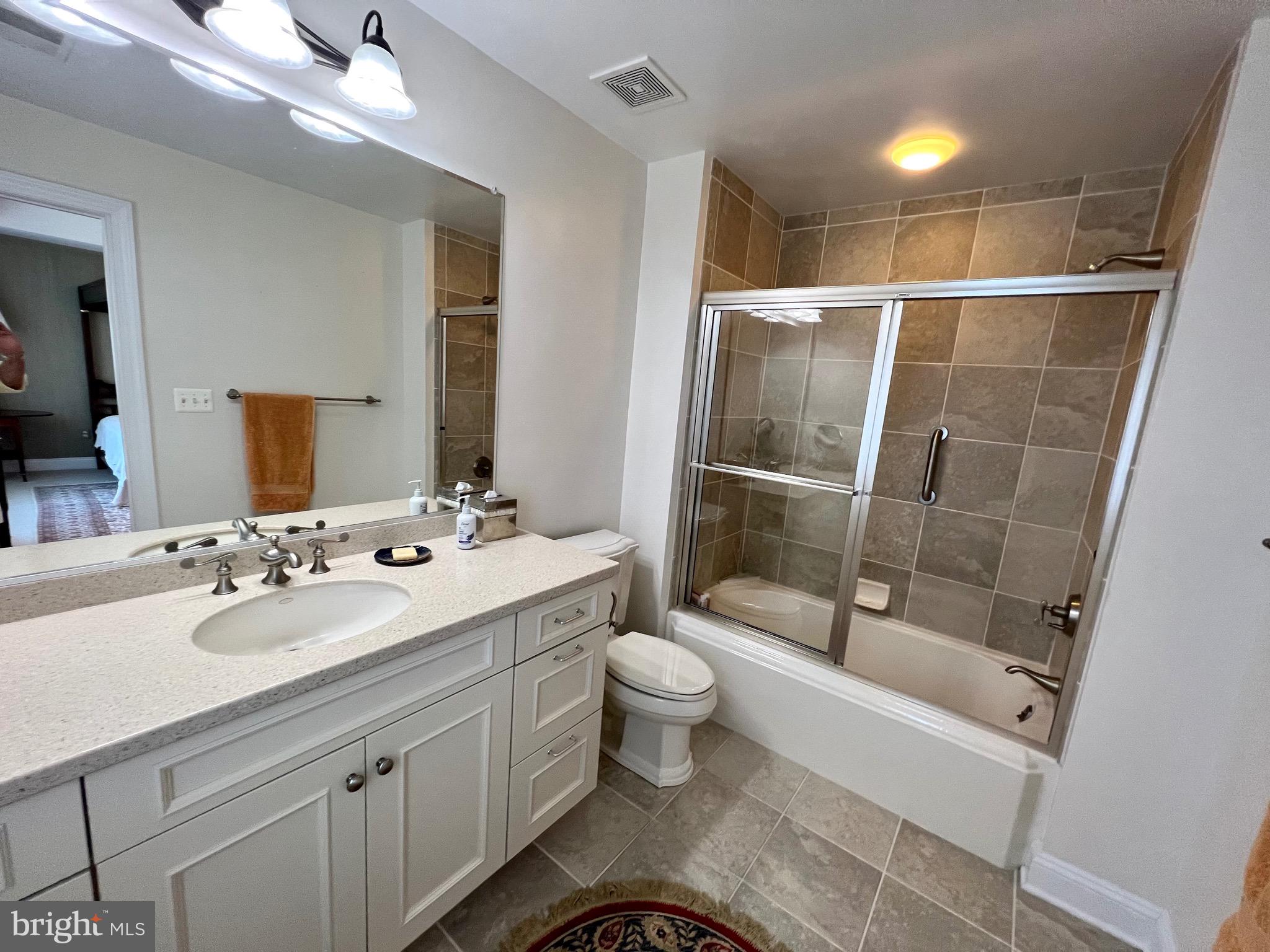 NARROWS POINTE - Residential