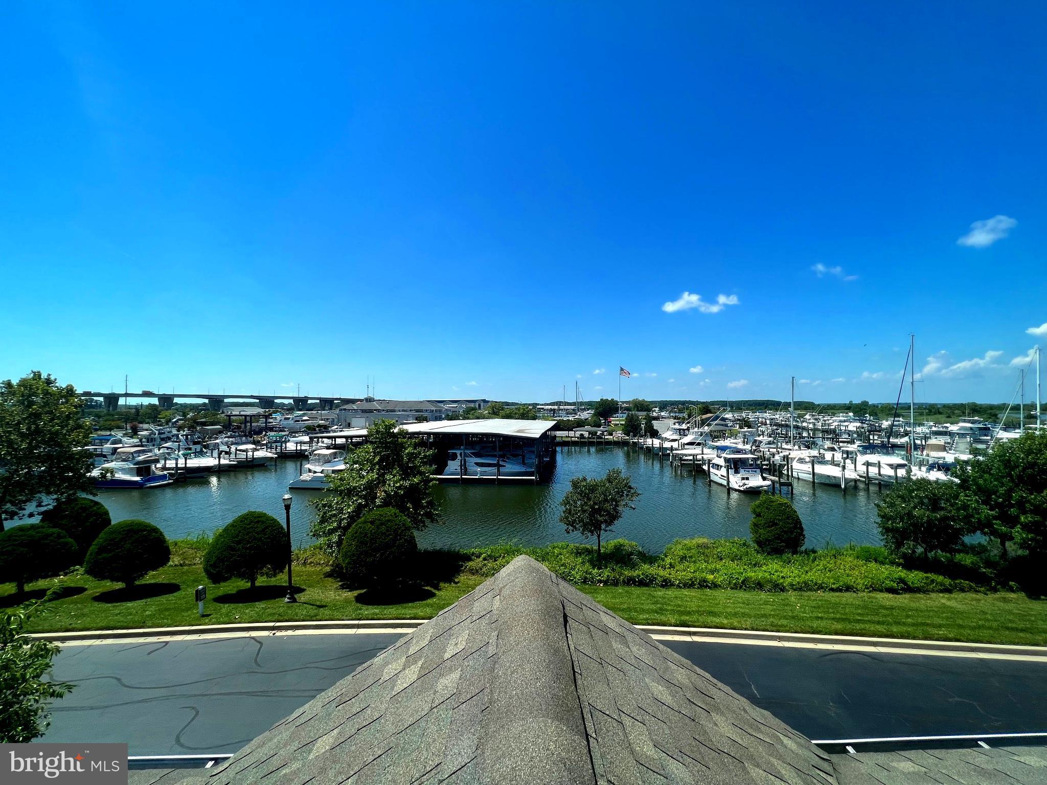 NARROWS POINTE - Residential