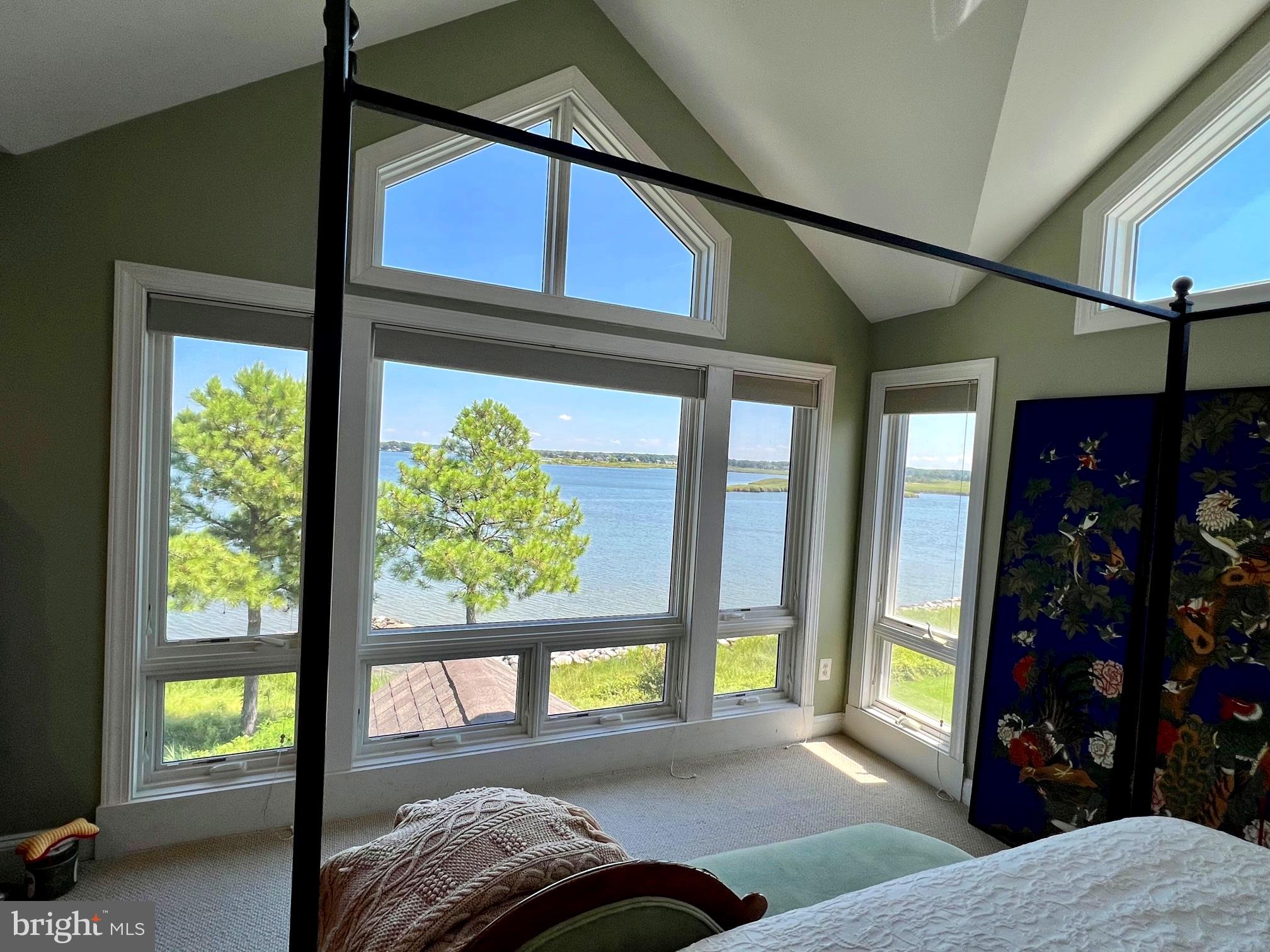 NARROWS POINTE - Residential