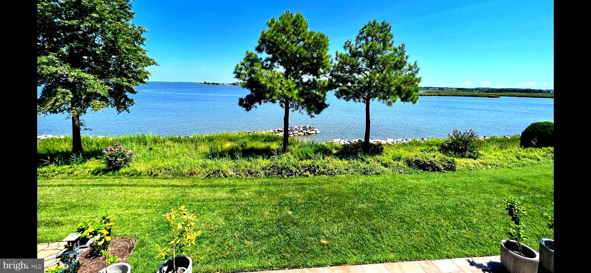 NARROWS POINTE - Residential