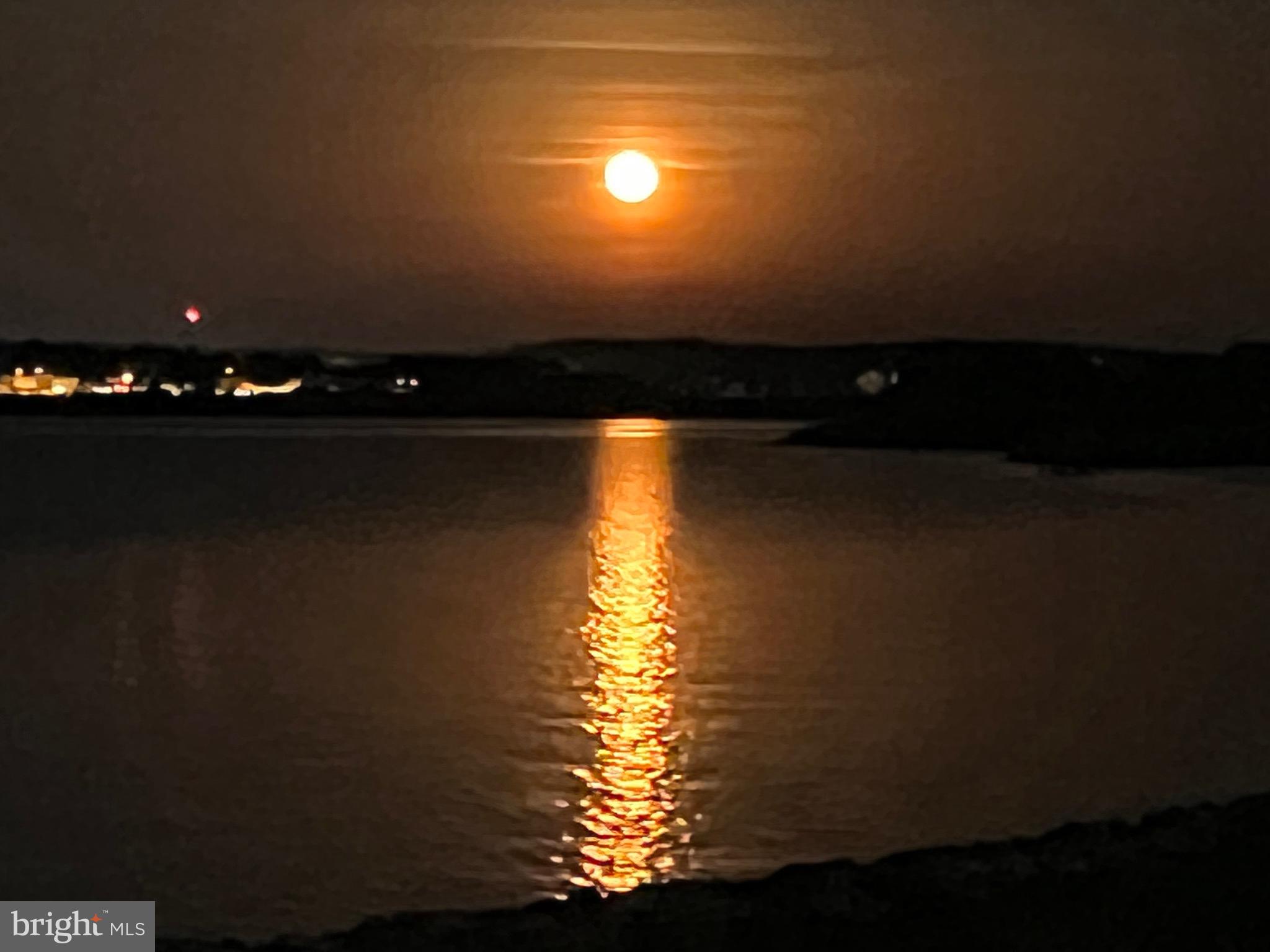 NARROWS POINTE - Residential