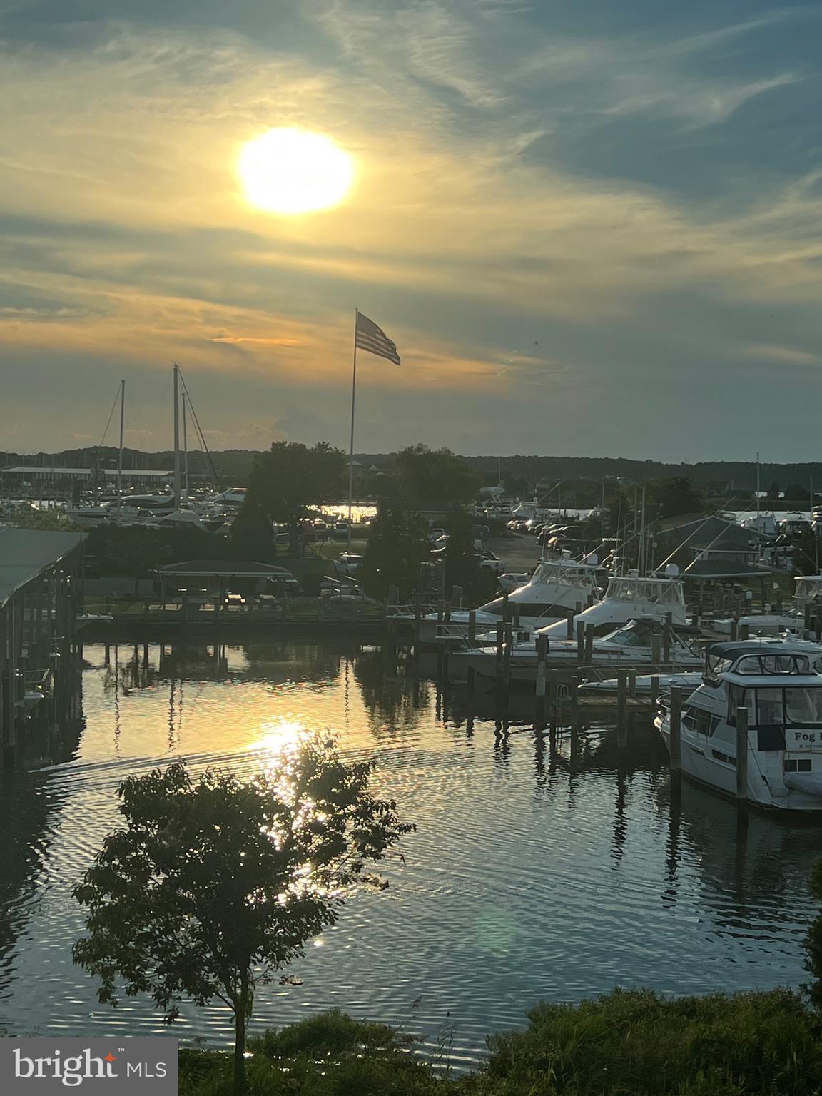 NARROWS POINTE - Residential