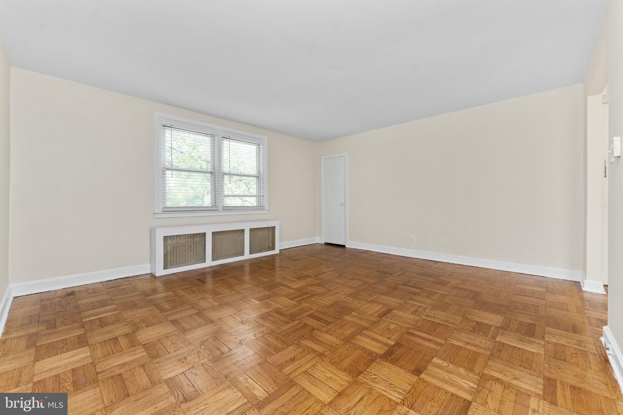 WEST OAK LANE - Residential Income