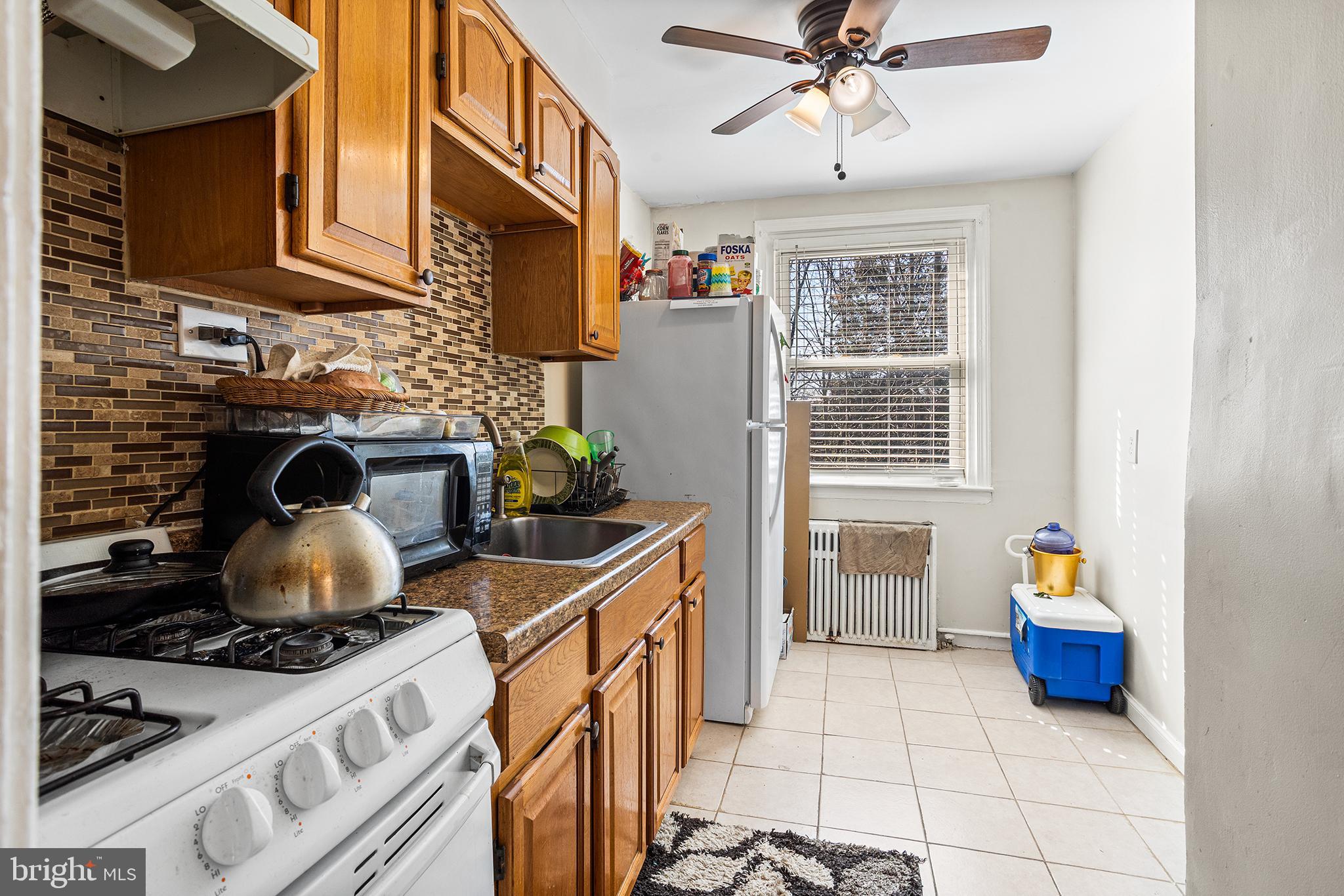 WEST OAK LANE - Residential Income