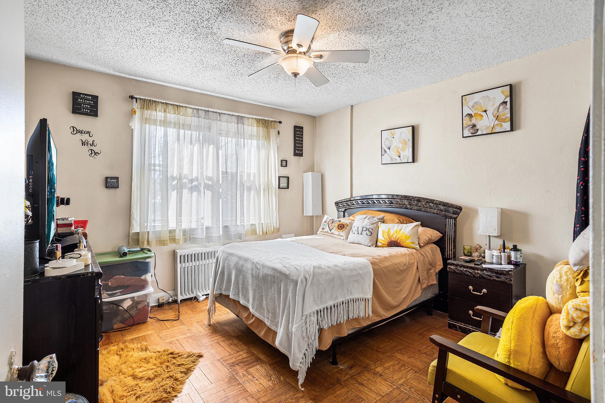 WEST OAK LANE - Residential Income