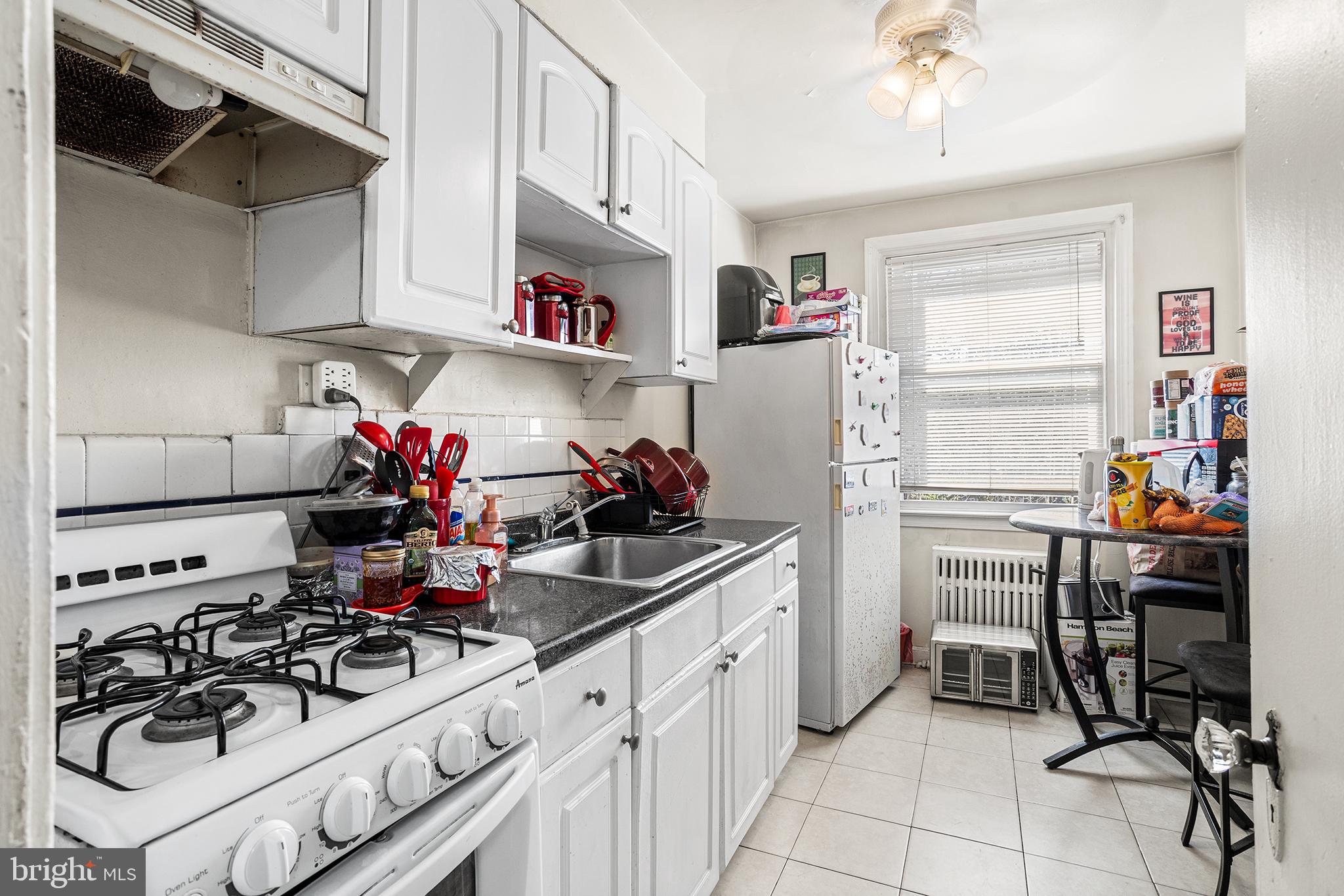 WEST OAK LANE - Residential Income