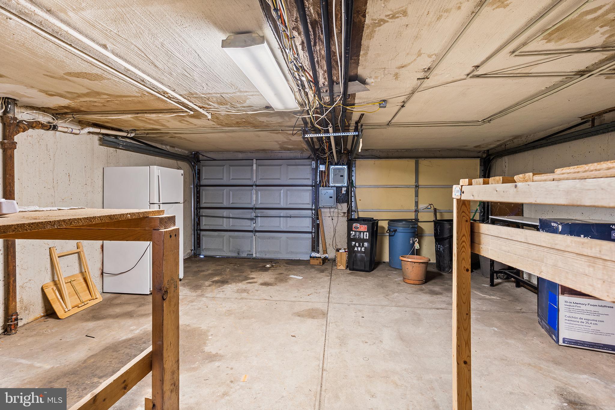 WEST OAK LANE - Residential Income