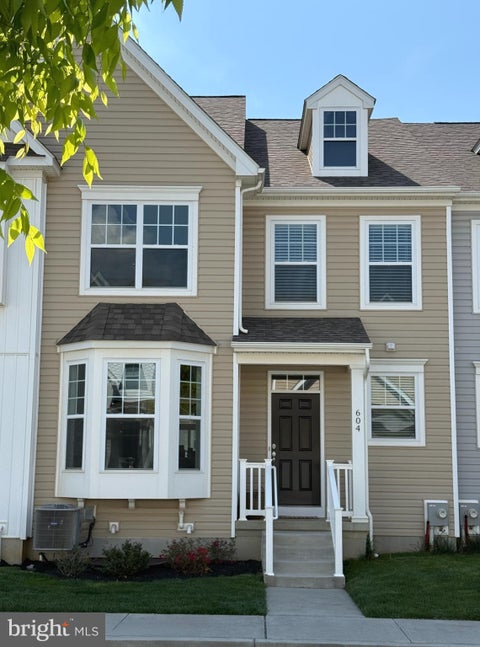 Townhouse For Sale - 604 Albion Place<br/> DOWNINGTOWN, PA 19335