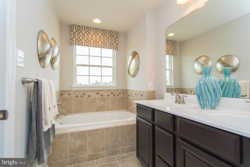 PARKSIDE - Residential