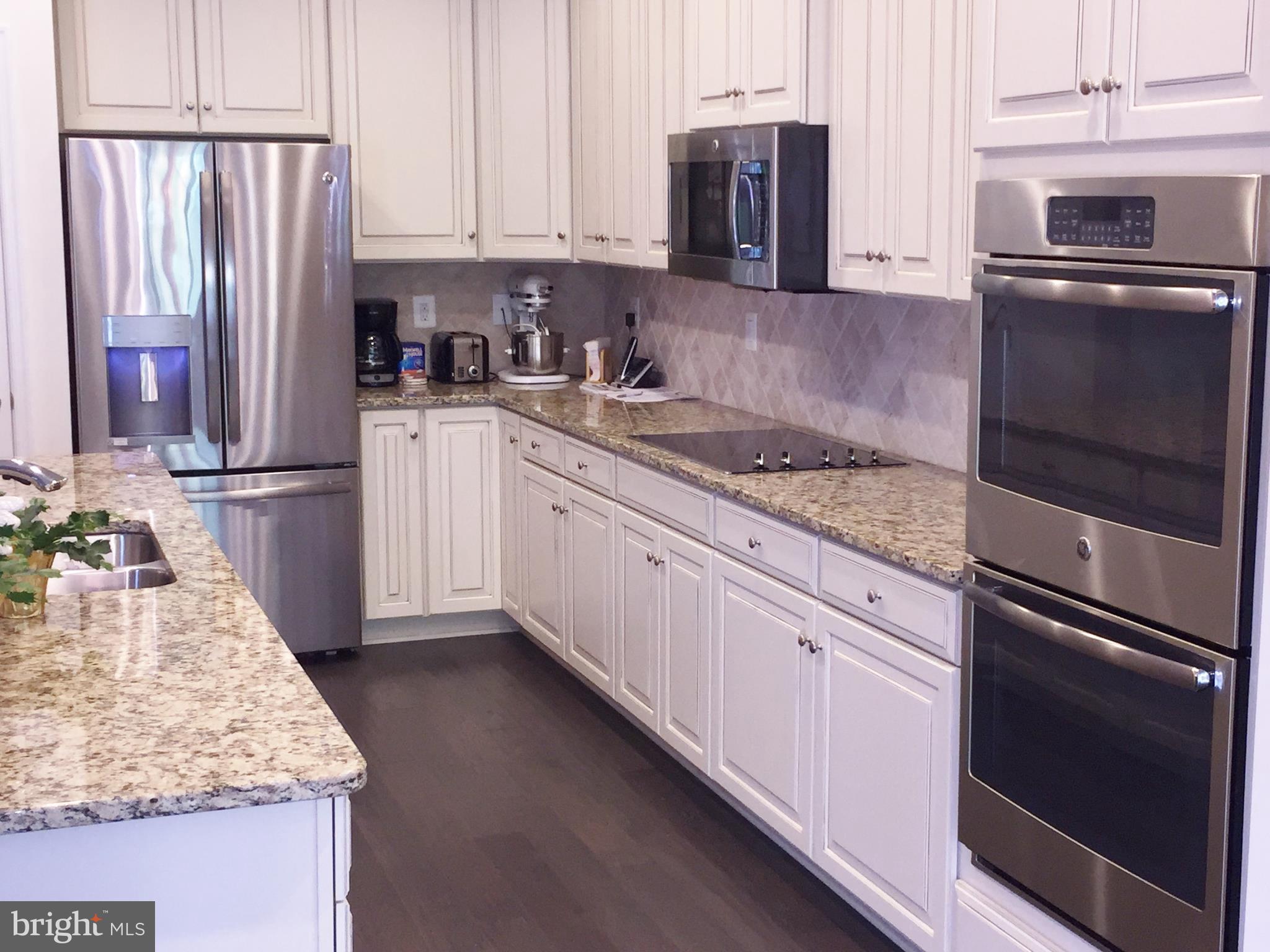 RIVER CROSSING - Residential