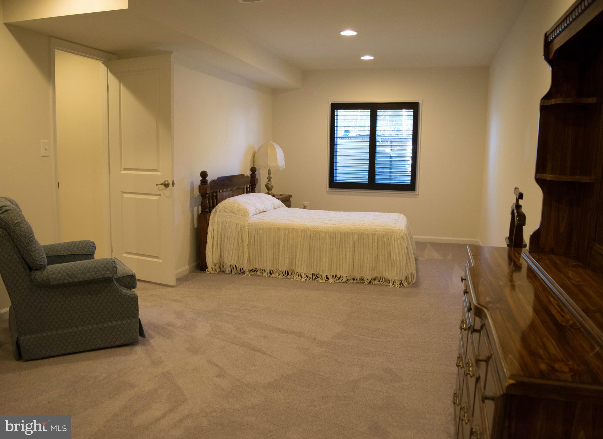 RIVER CROSSING - Residential