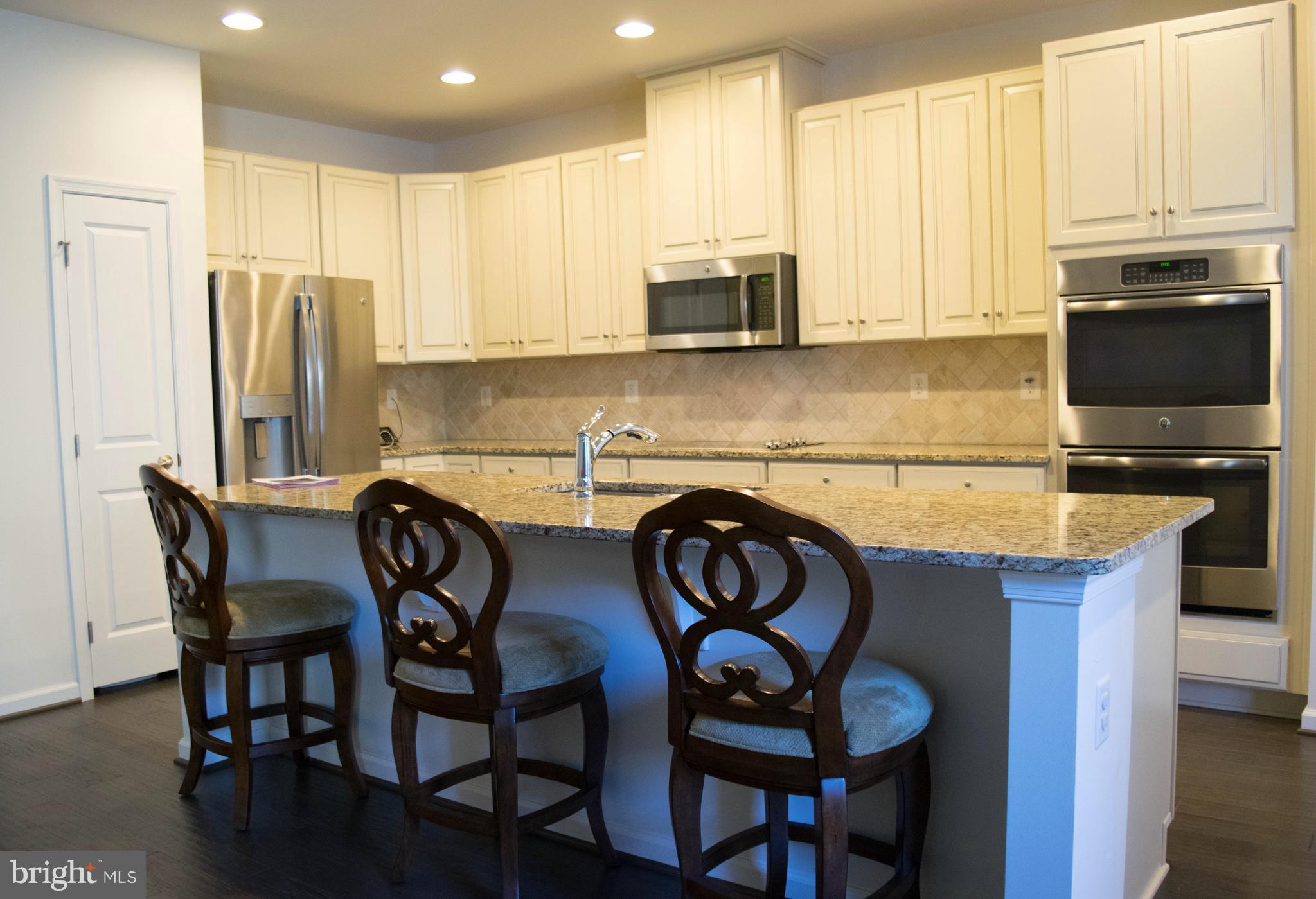 RIVER CROSSING - Residential