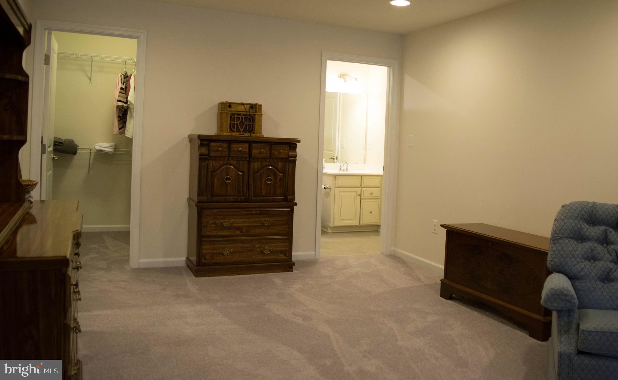 RIVER CROSSING - Residential