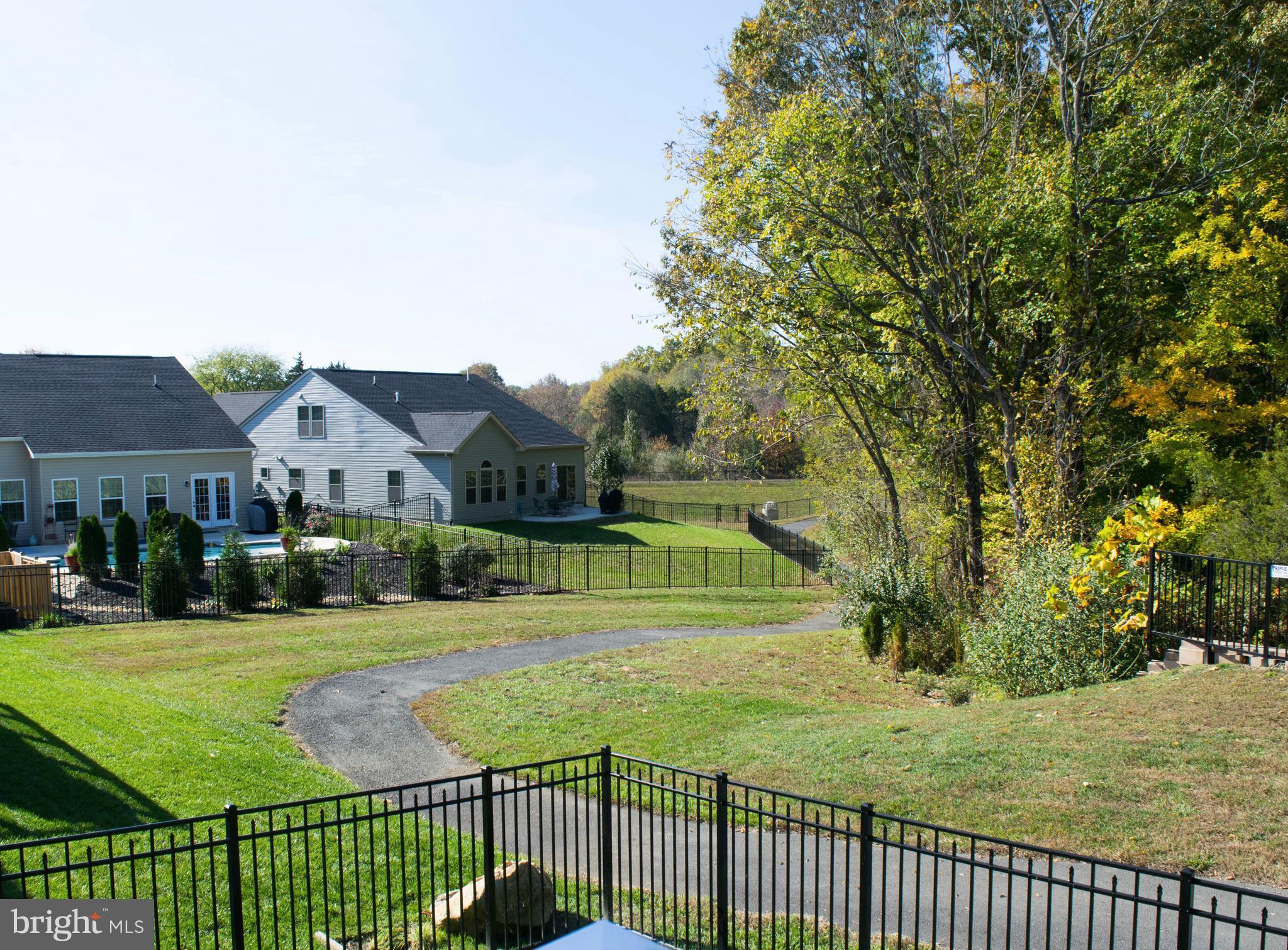 RIVER CROSSING - Residential