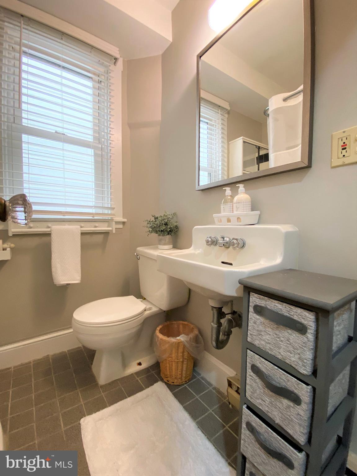 NORTH CHESAPEAKE BEACH - Commercial Lease