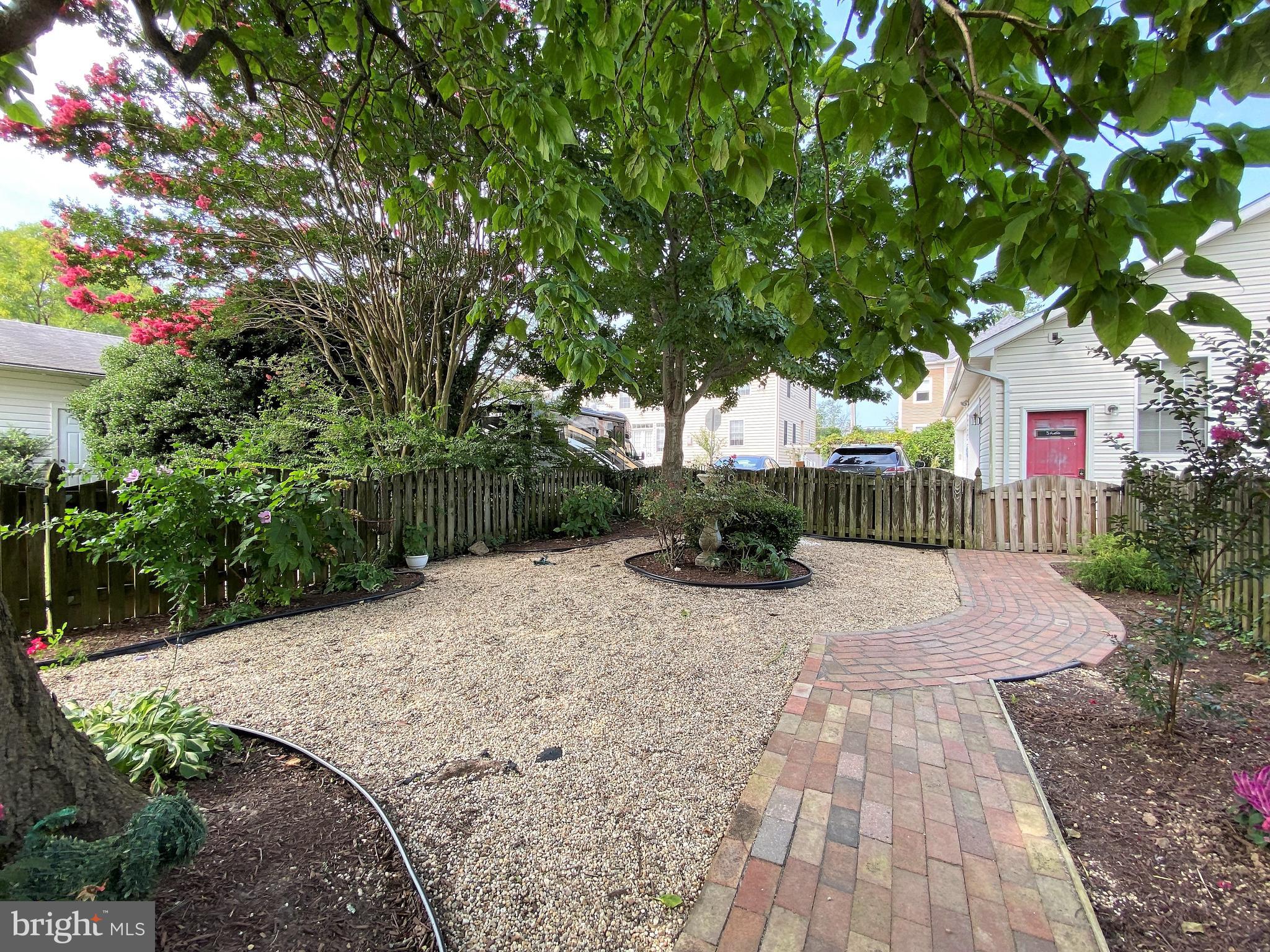 NORTH CHESAPEAKE BEACH - Commercial Lease