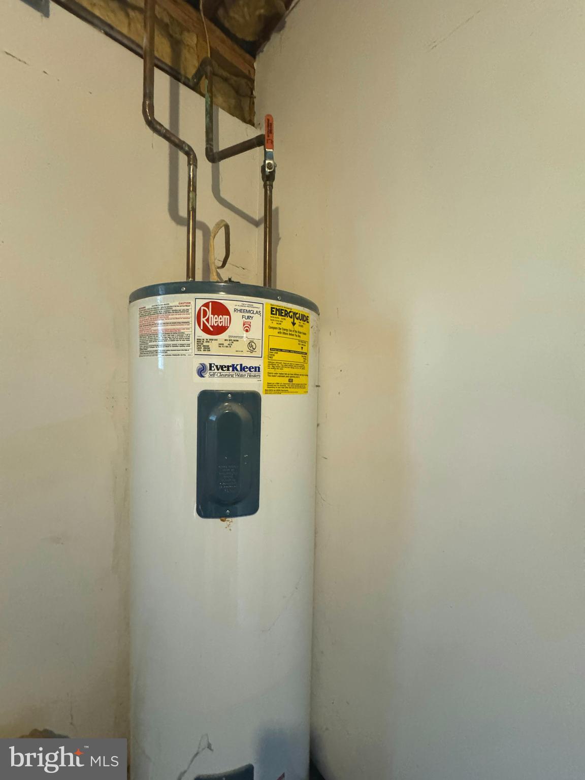 TANTALLON ON THE POTOMAC - Residential