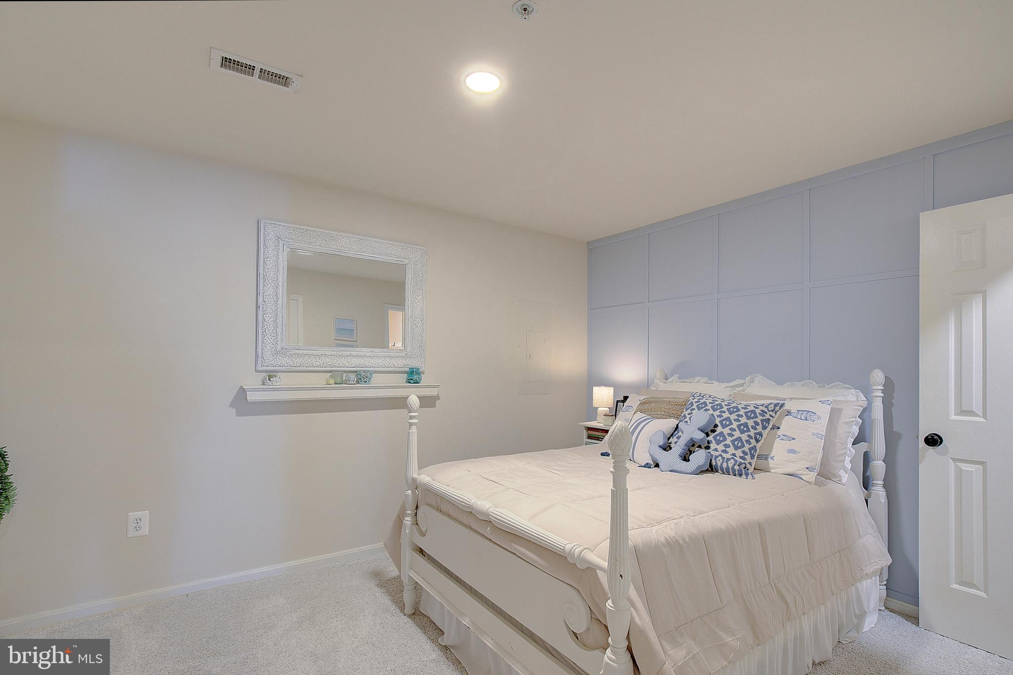 BAYVIEW HILLS - Residential