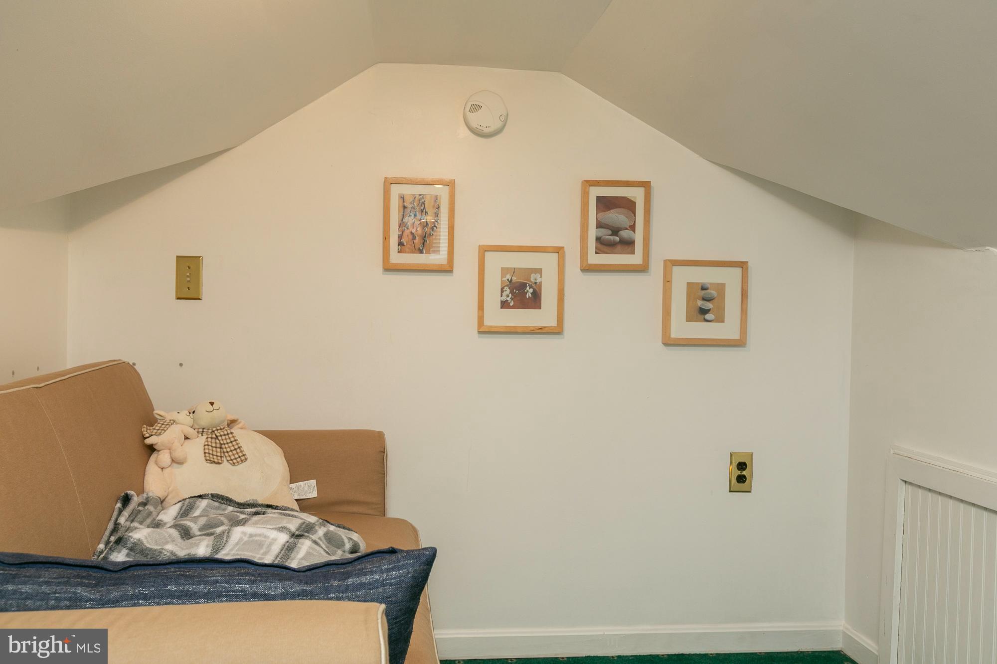 SHEPHERDSTOWN - Residential