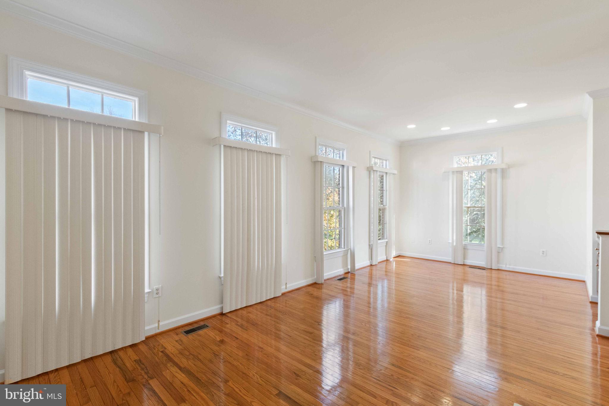 POTTERS GLEN - Residential