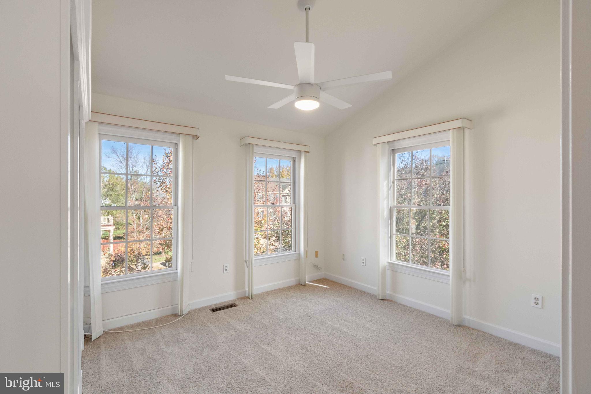 POTTERS GLEN - Residential