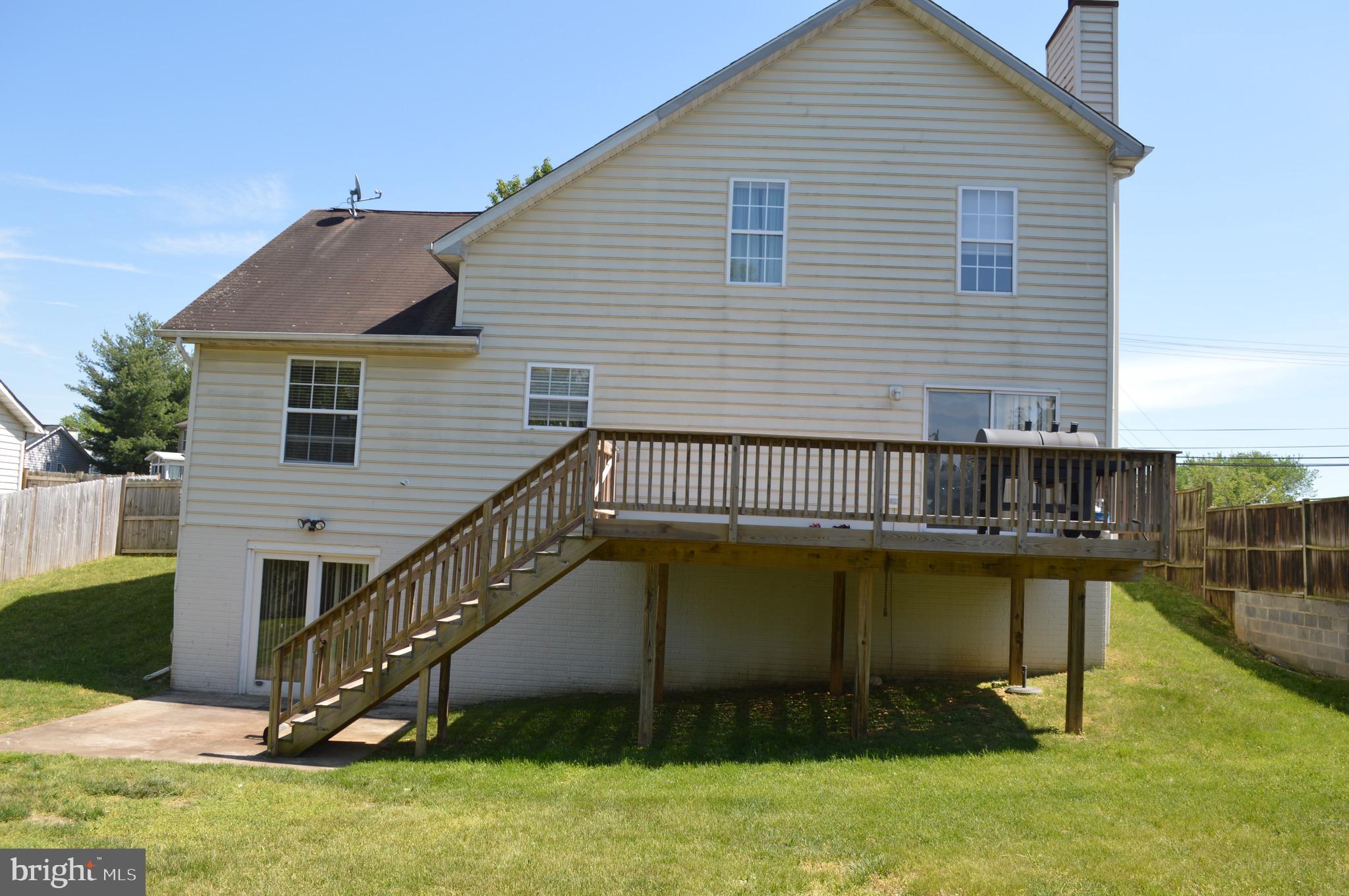 BARNABY KNOLLS - Residential