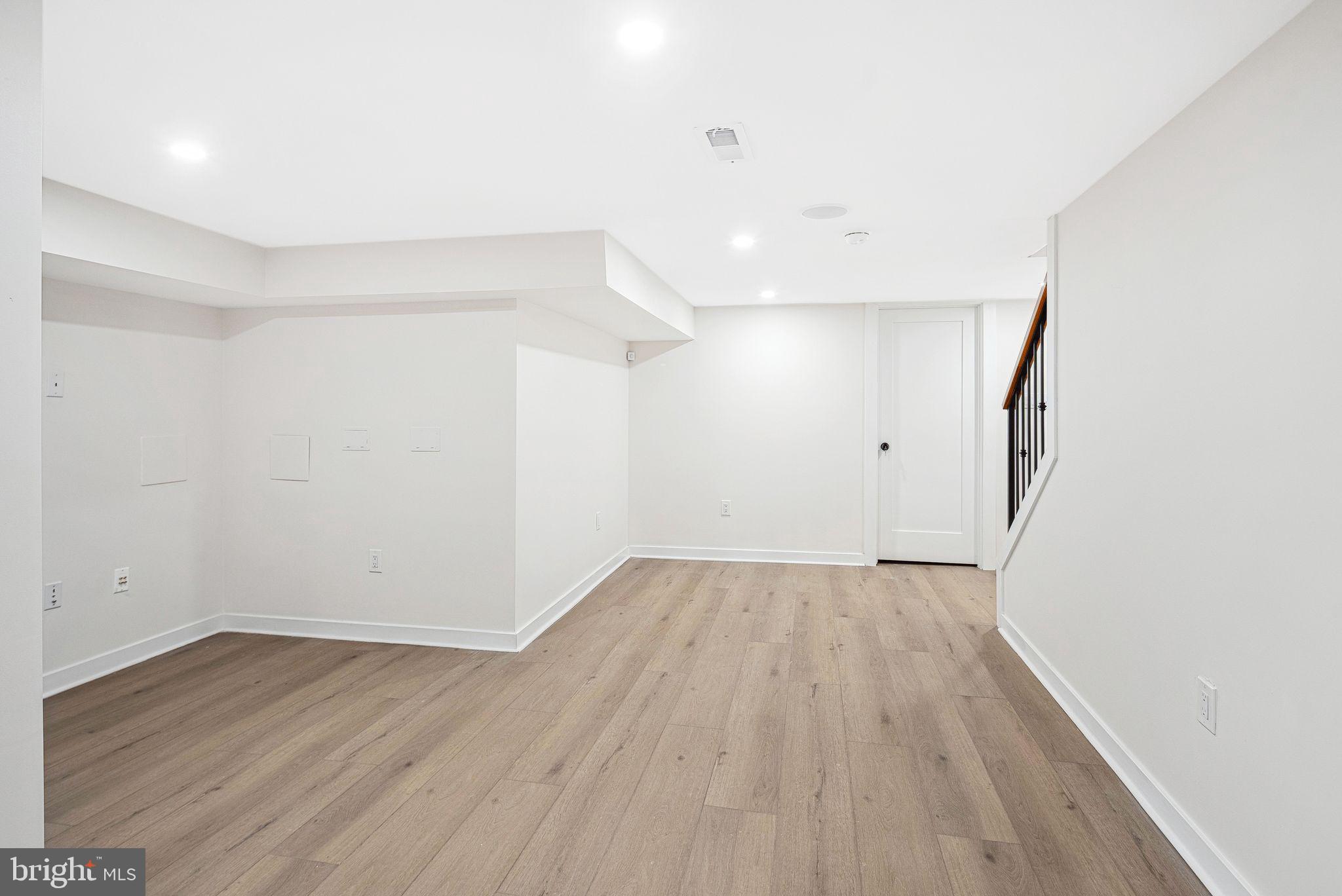 GERMANTOWN - Residential