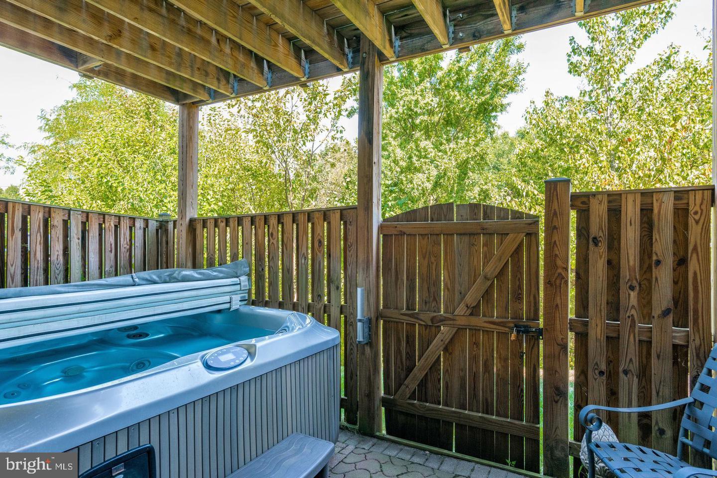 FLYNN'S CROSSING - Residential Lease