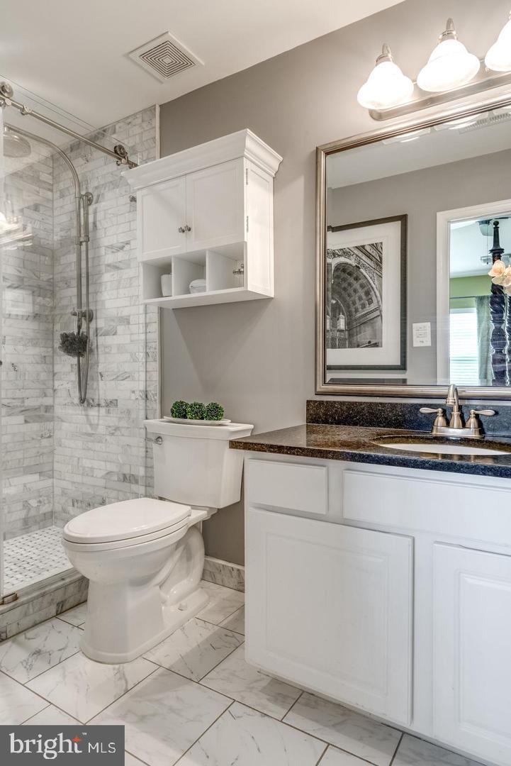 FLYNN'S CROSSING - Residential Lease