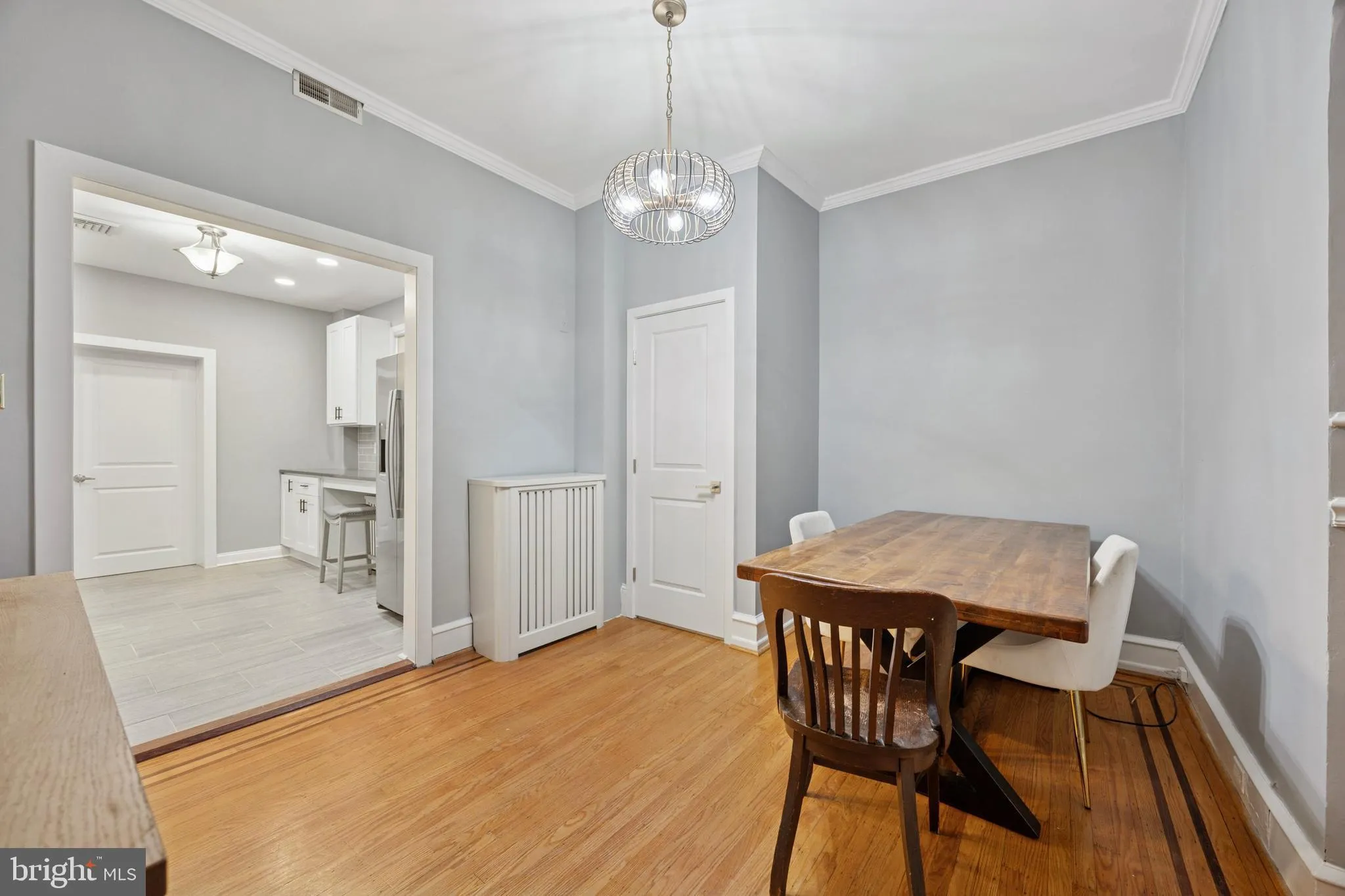 Philadelphia, Pennsylvania 19148, United States, 4 Bedrooms Bedrooms, ,2 BathroomsBathrooms,Residential,Active,127658