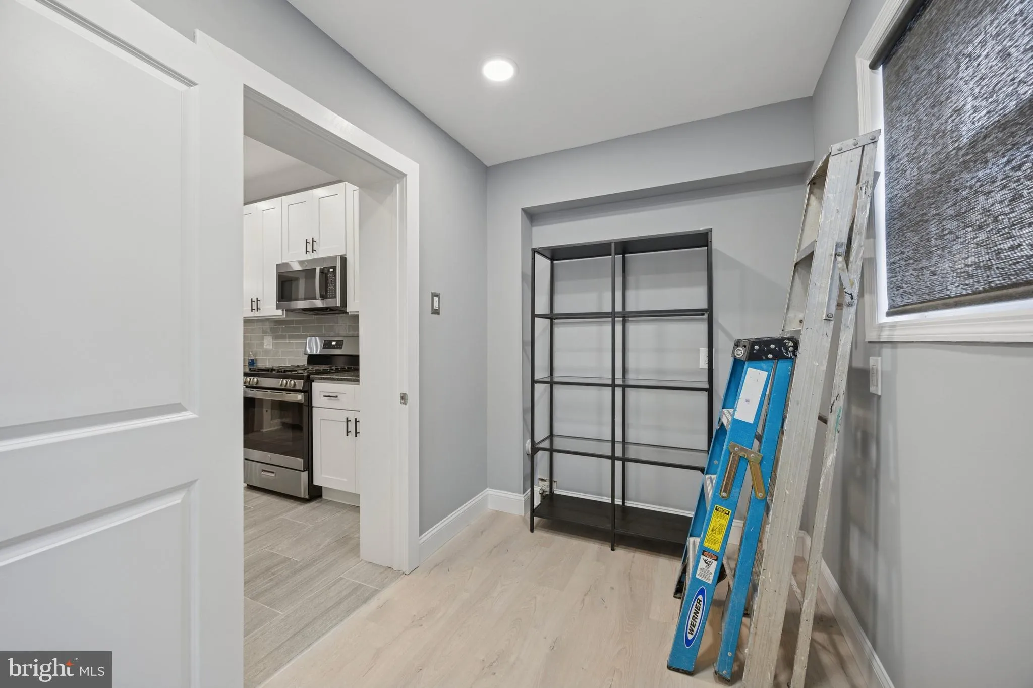 Philadelphia, Pennsylvania 19148, United States, 4 Bedrooms Bedrooms, ,2 BathroomsBathrooms,Residential,Active,127658