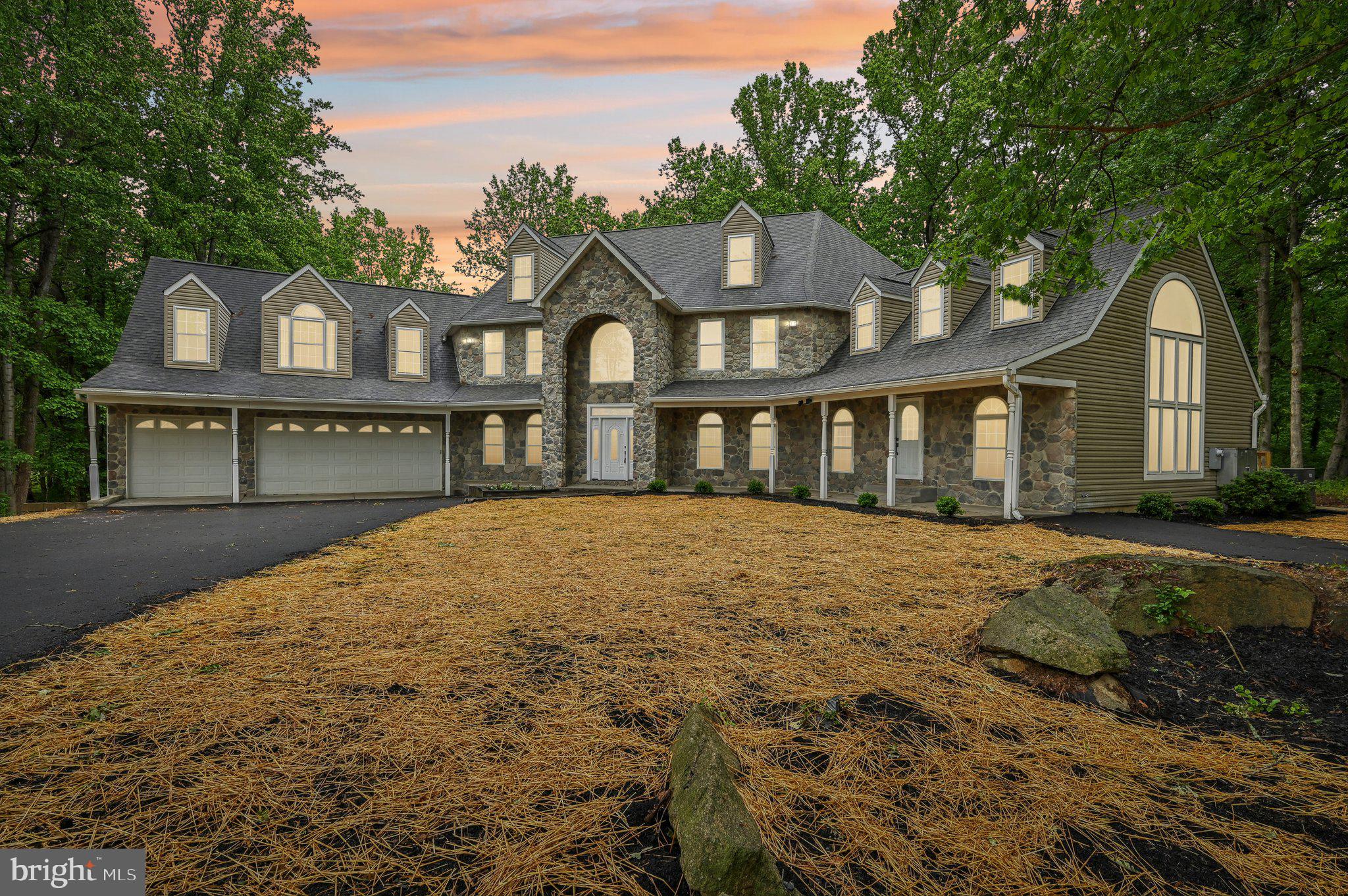 2855 HERNWOOD ROAD