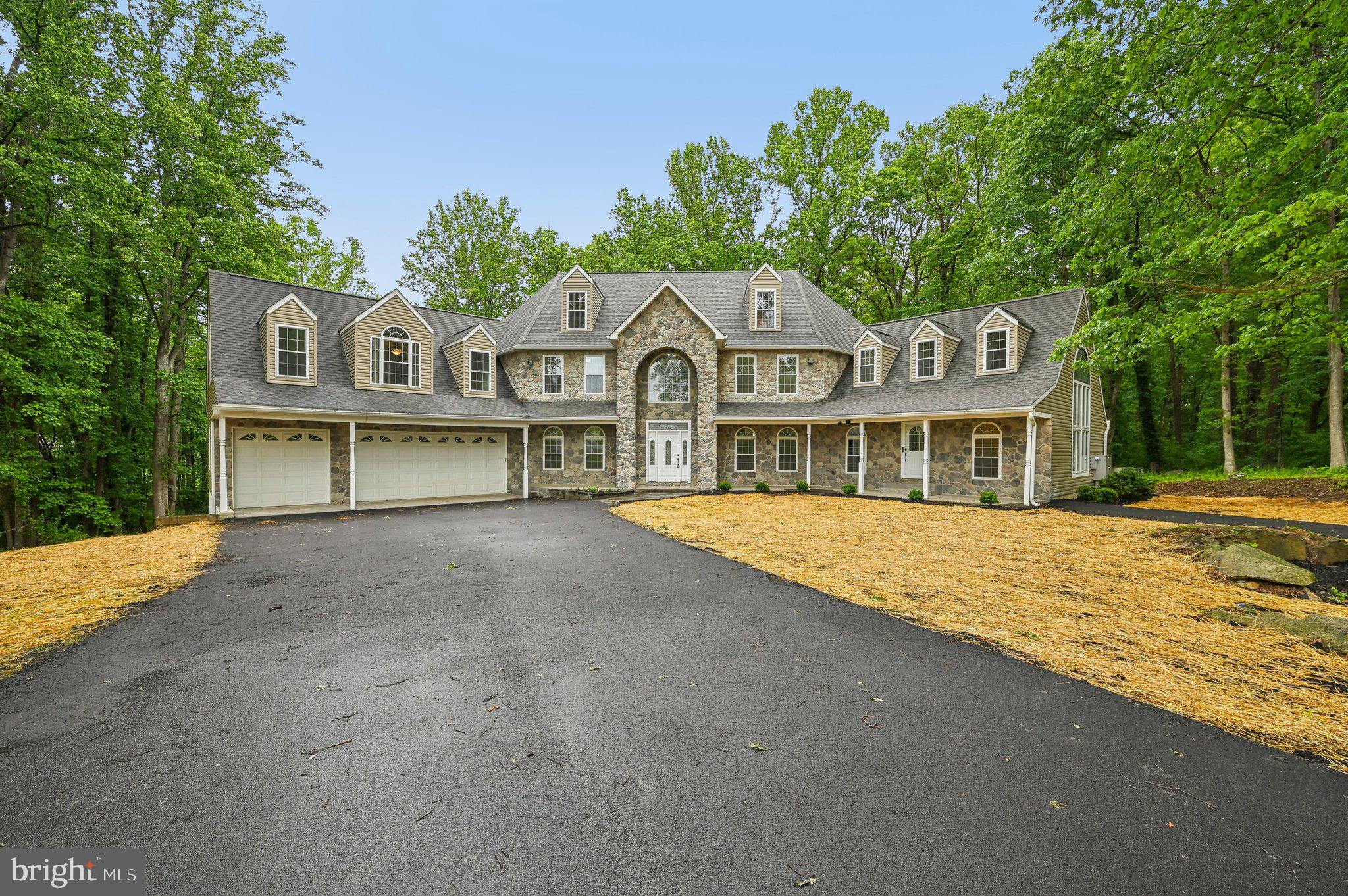 2855 HERNWOOD ROAD